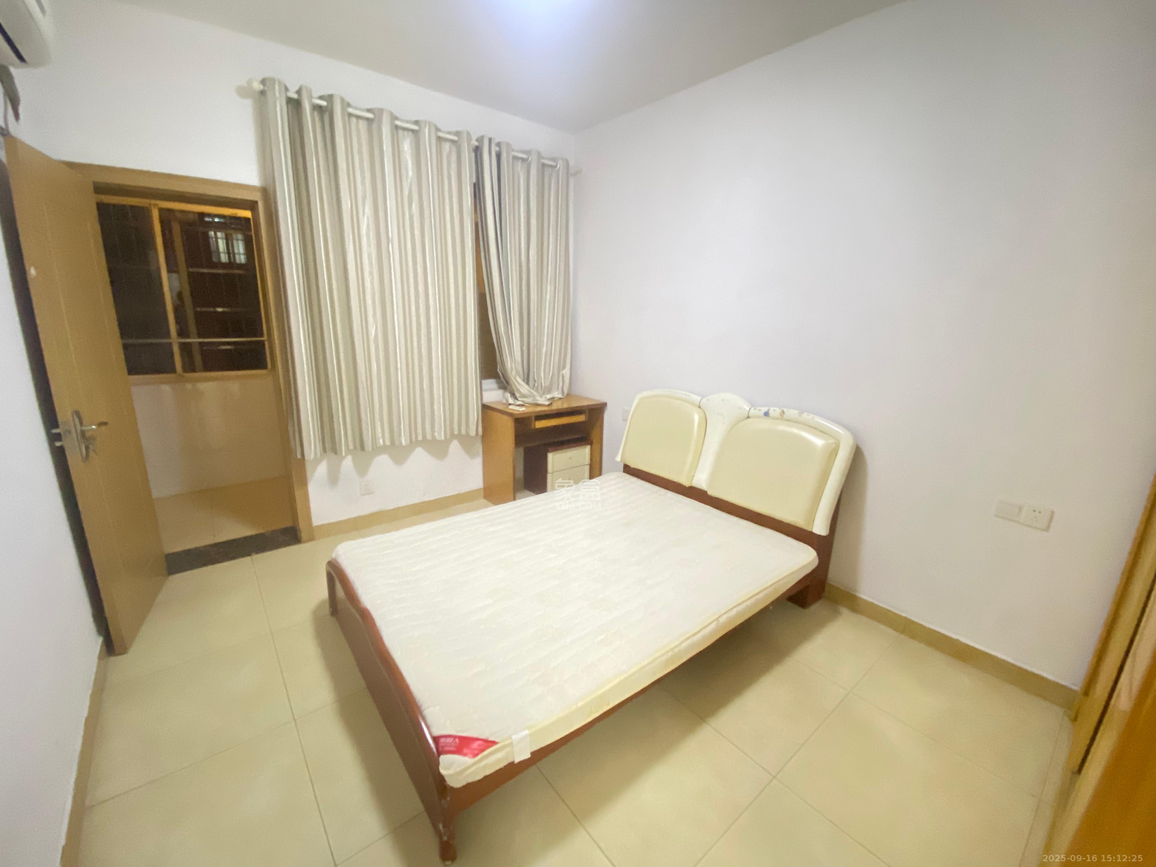 浦沅生活一区 2室1厅1卫 1700.0元/月 浦沅生活一区 2室1厅1卫 1700.0元/月室内图