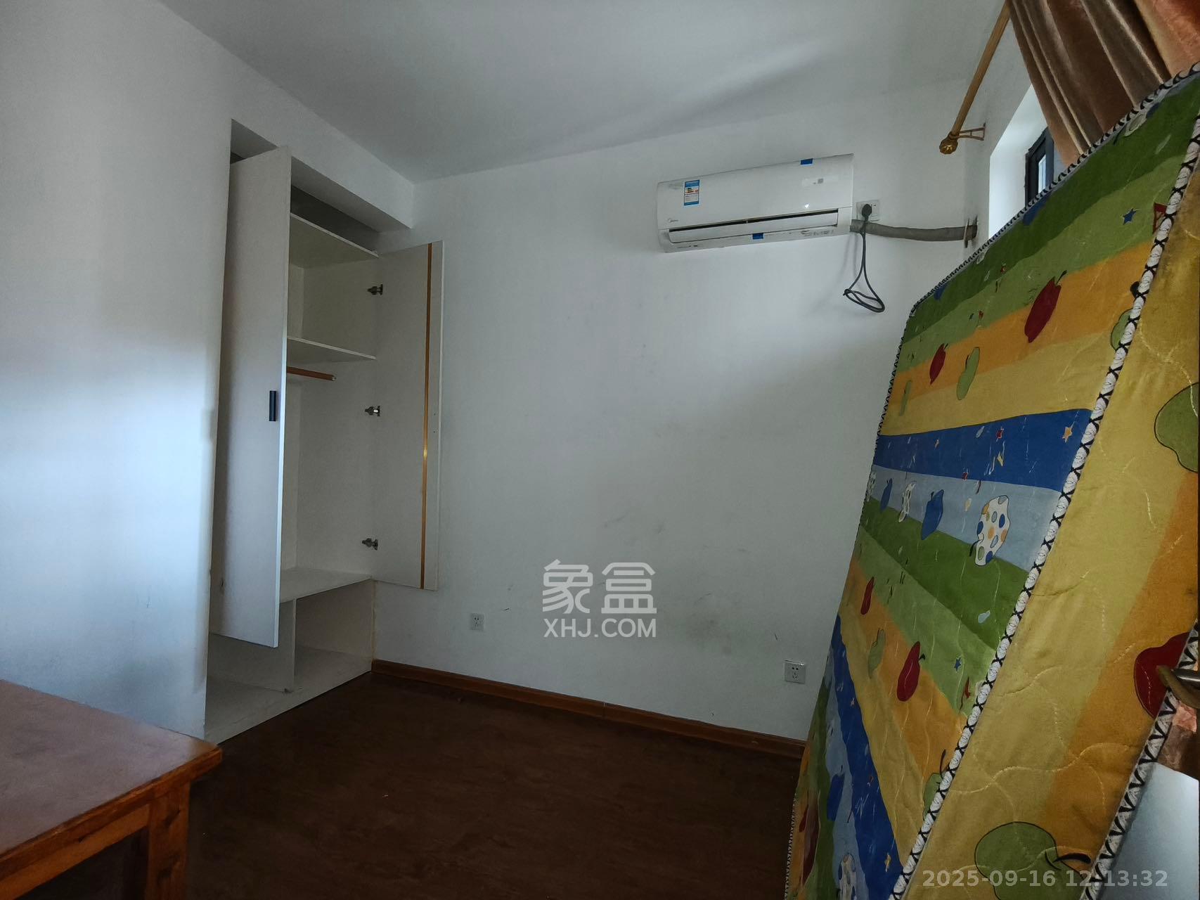 紫御江山  2室2厅1卫    1500.0元/月室内图