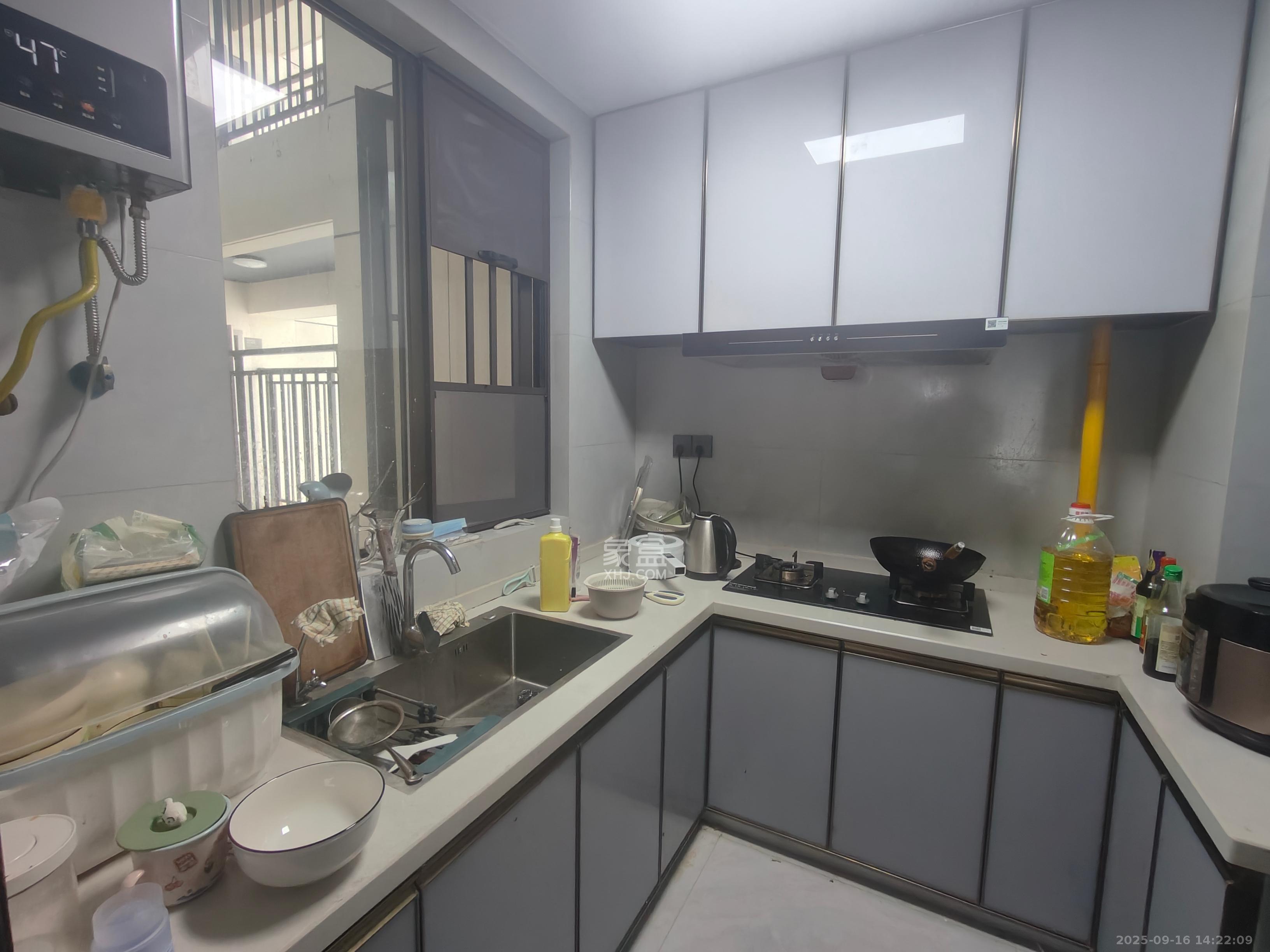 旭辉国悦府  3室2厅2卫    3500.0元/月室内图