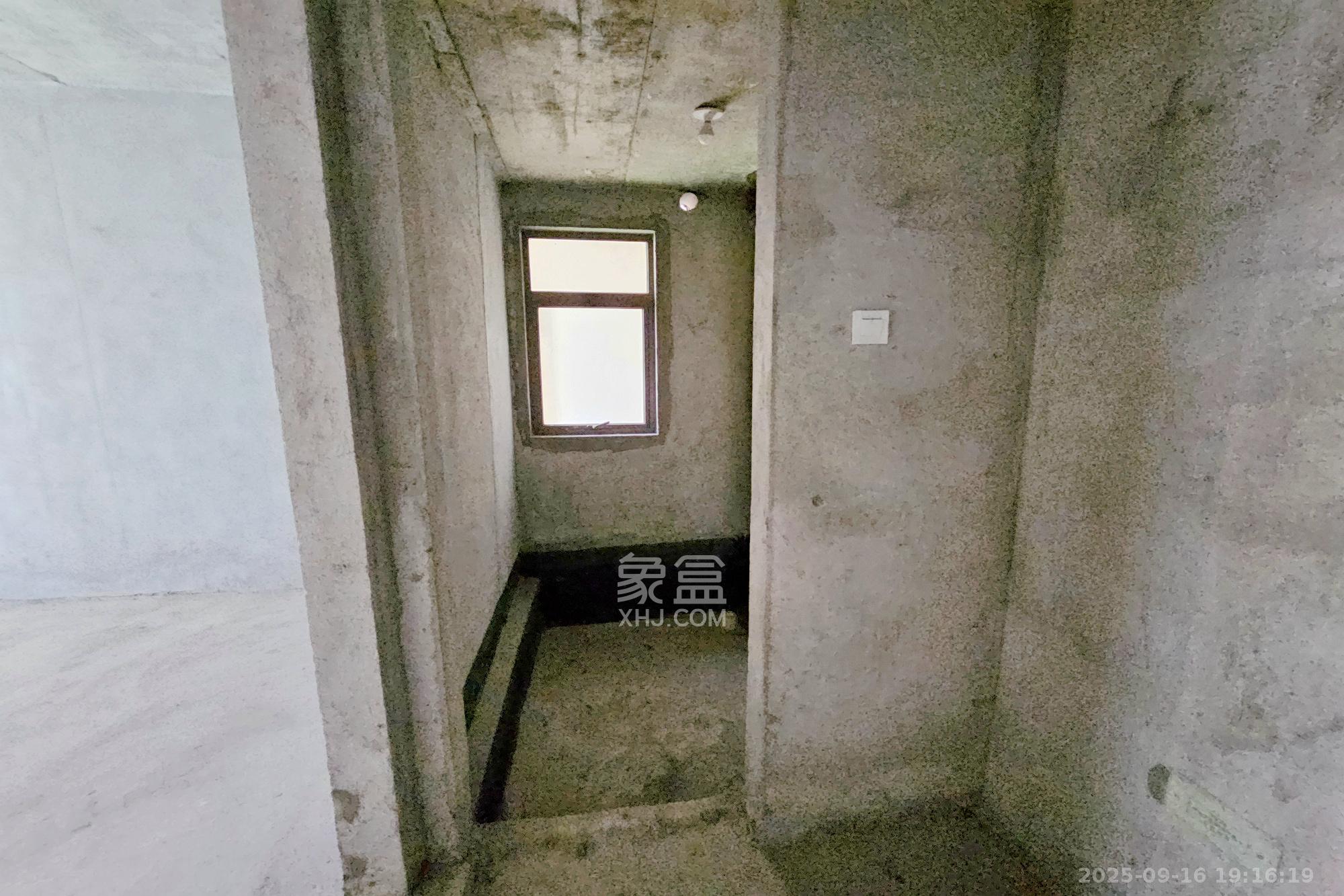 阳光城尚东湾青云苑  2室1厅1卫    62.0万其他