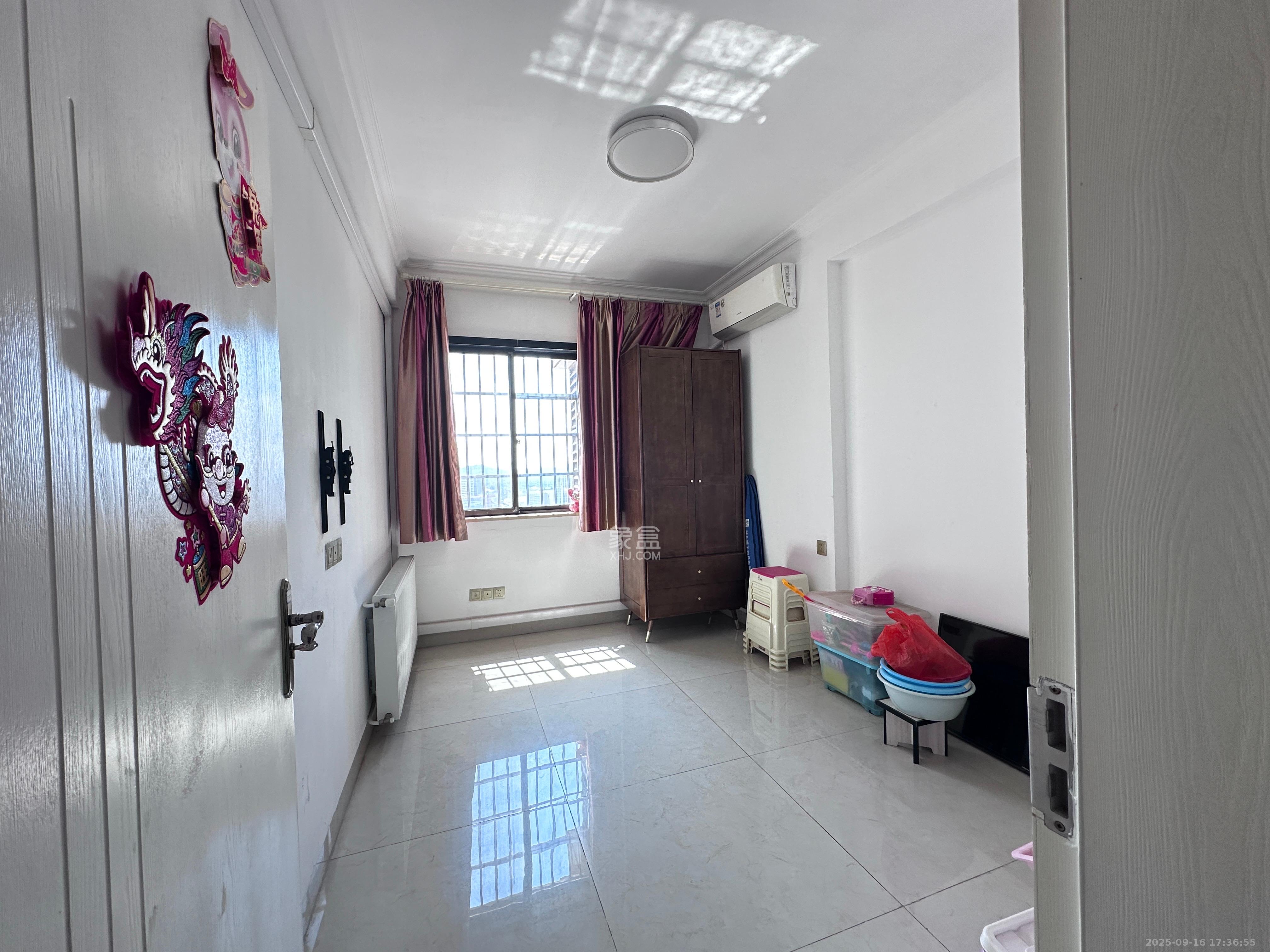 联丰苑  3室2厅2卫    2400.0元/月室内图