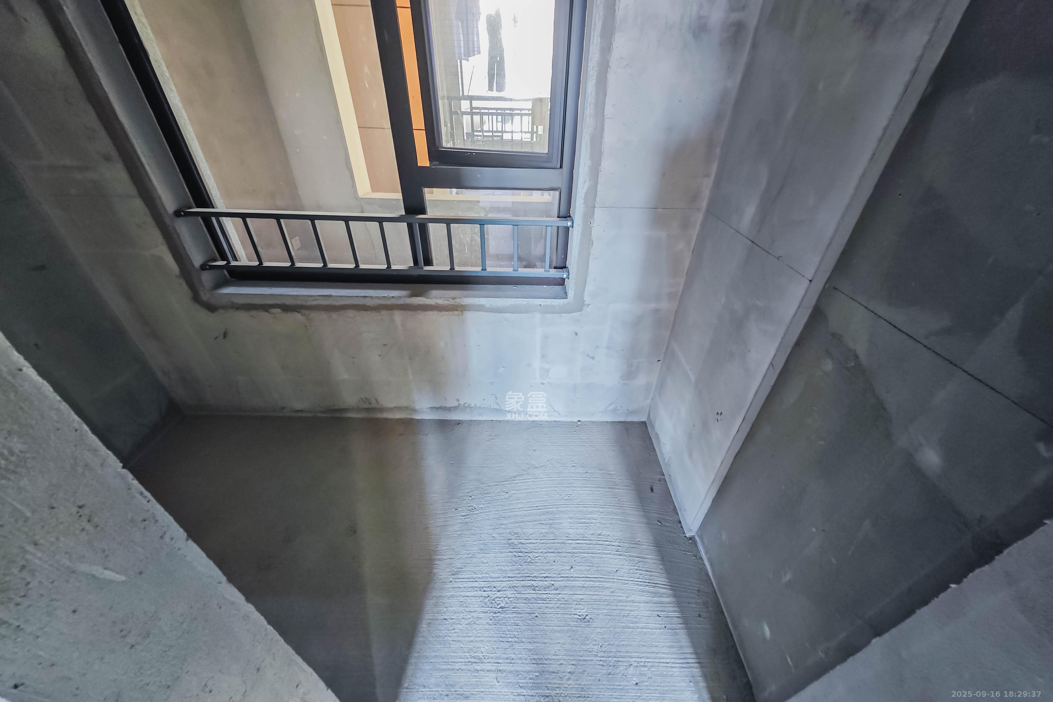 中天星耀城 3室2厅1卫 106.0万 中天星耀城 3室2厅1卫 106.0万其他