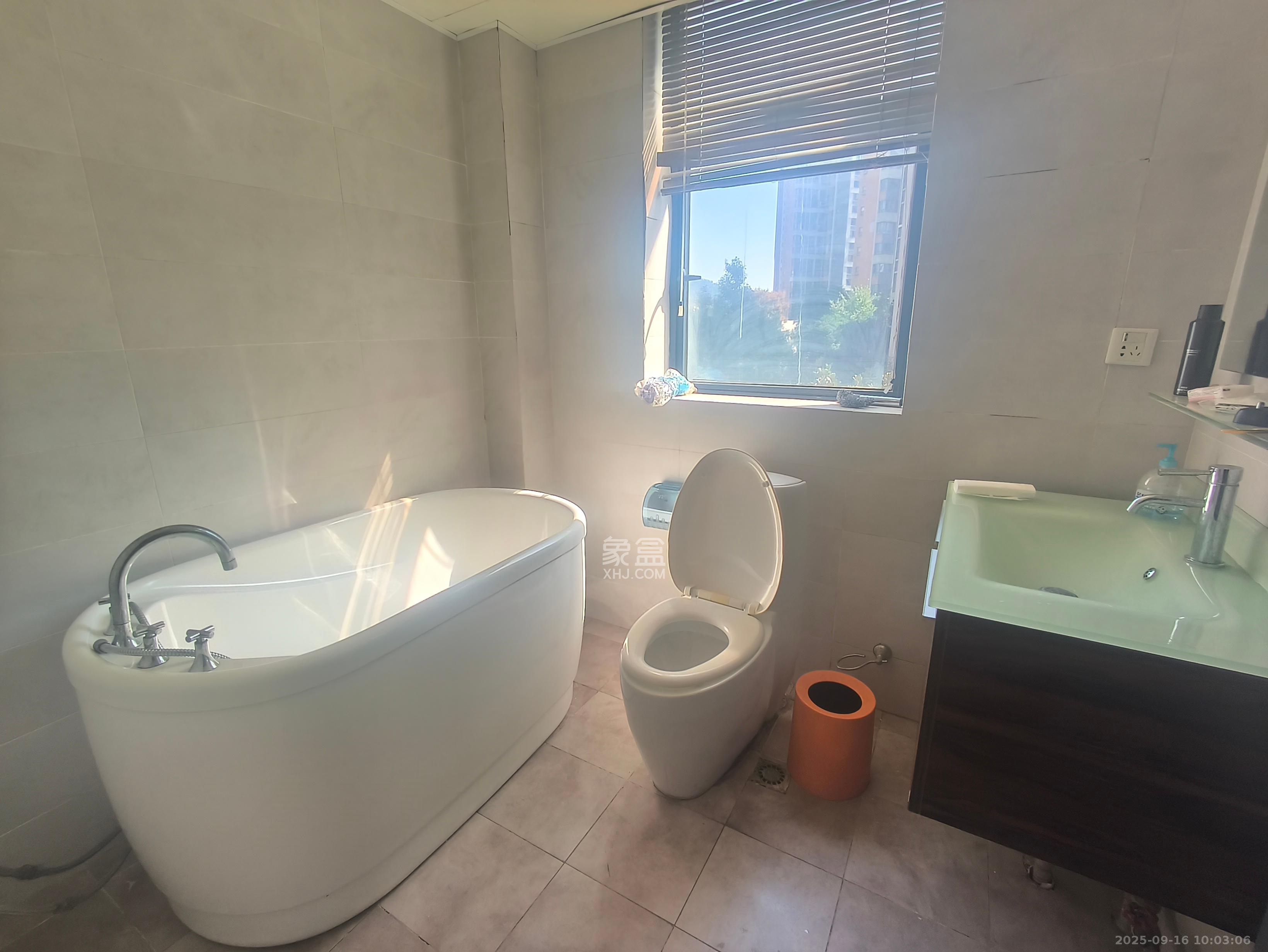 云栖谷  3室2厅2卫    2200.0元/月室内图