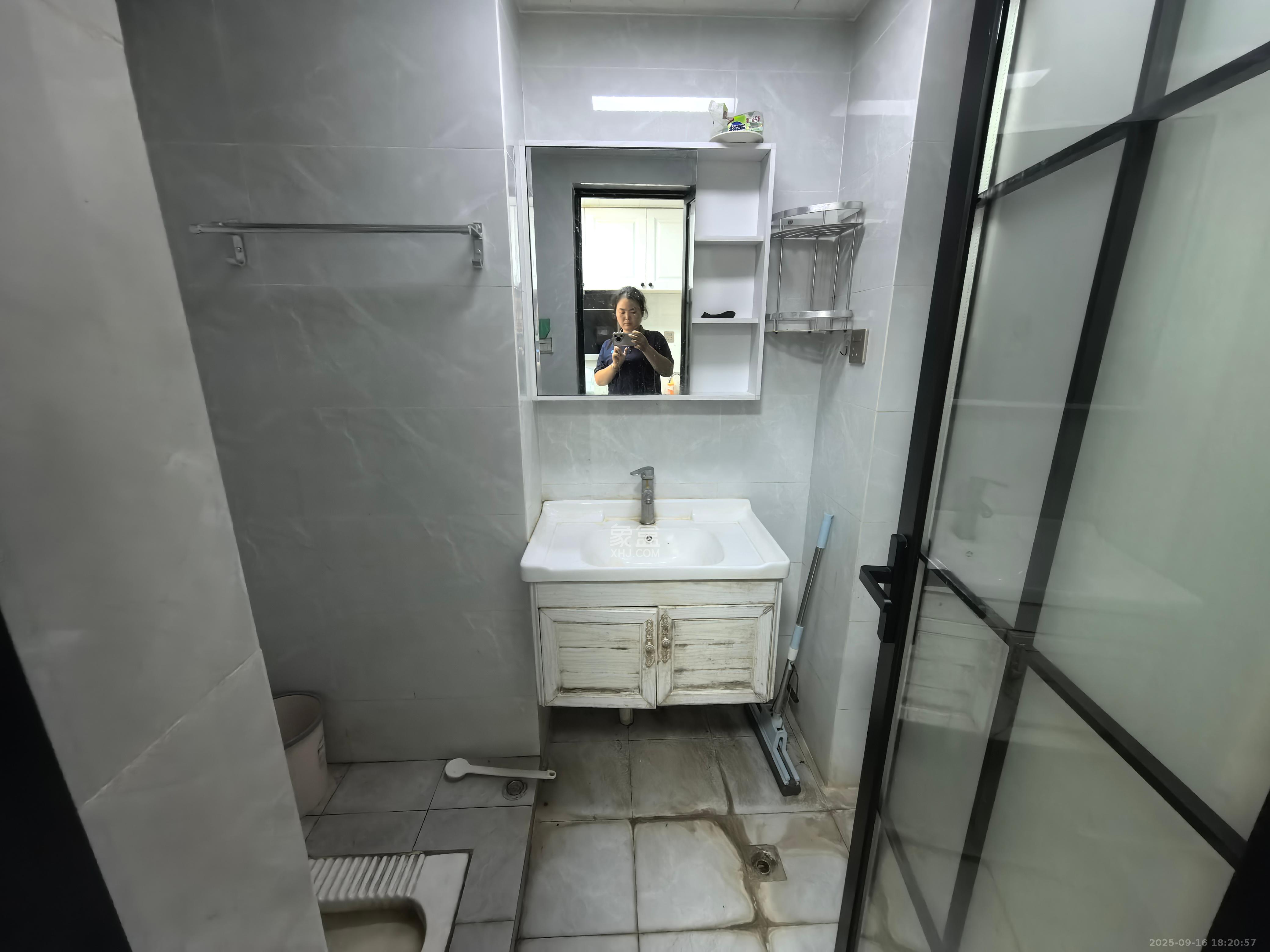 中海新城熙岸(中信新城五期) 1室0厅1卫 1200.0元/月 中海新城熙岸(中信新城五期) 1室0厅1卫 1200.0元/月室内图