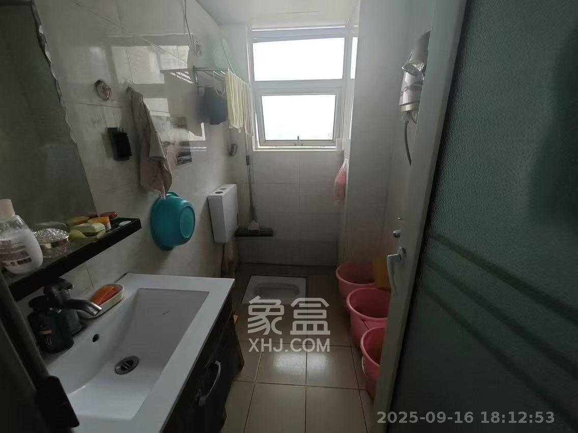 凯通国际城(凯通朝庭) 1室1厅1卫 650.0元/月 凯通国际城(凯通朝庭) 1室1厅1卫 650.0元/月室内图