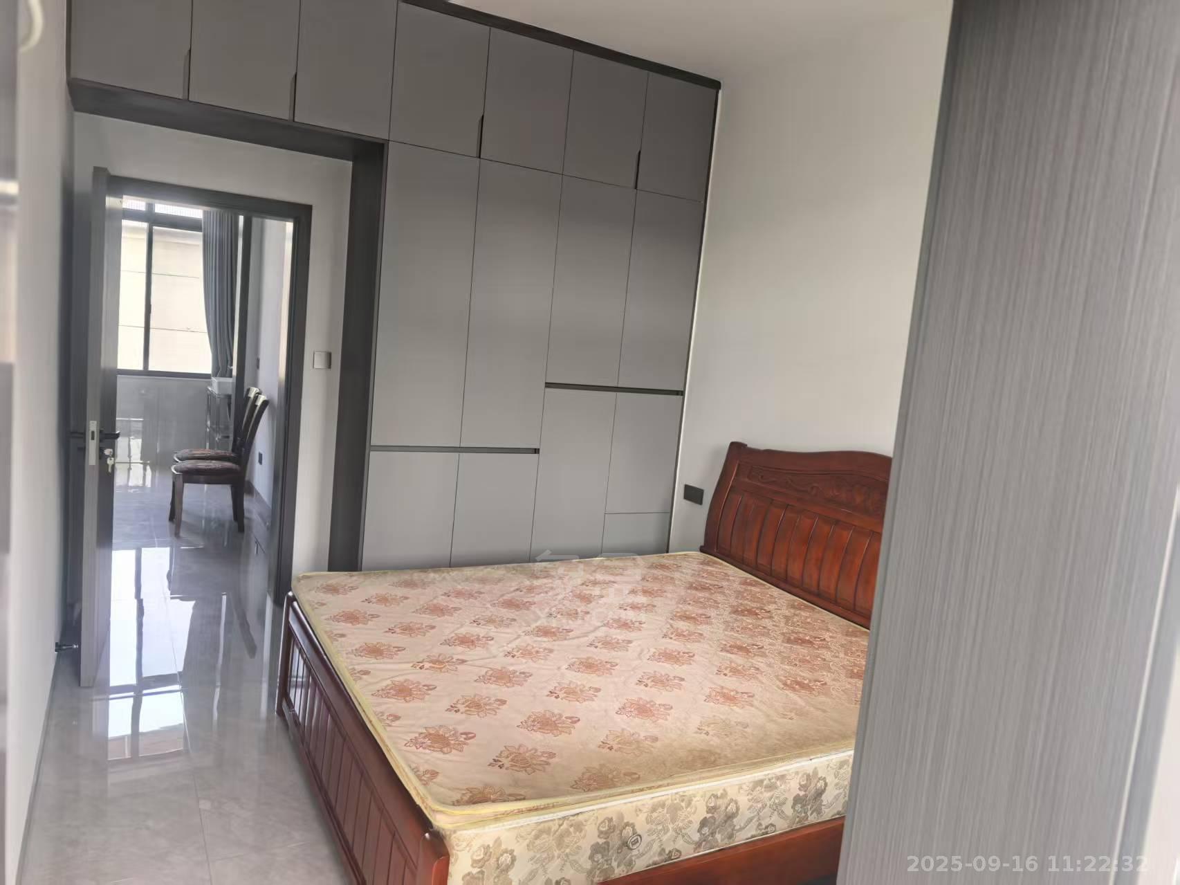 新华东路散盘  2室1厅1卫    1000.0元/月 新华东路散盘  2室1厅1卫    1000.0元/月室内图