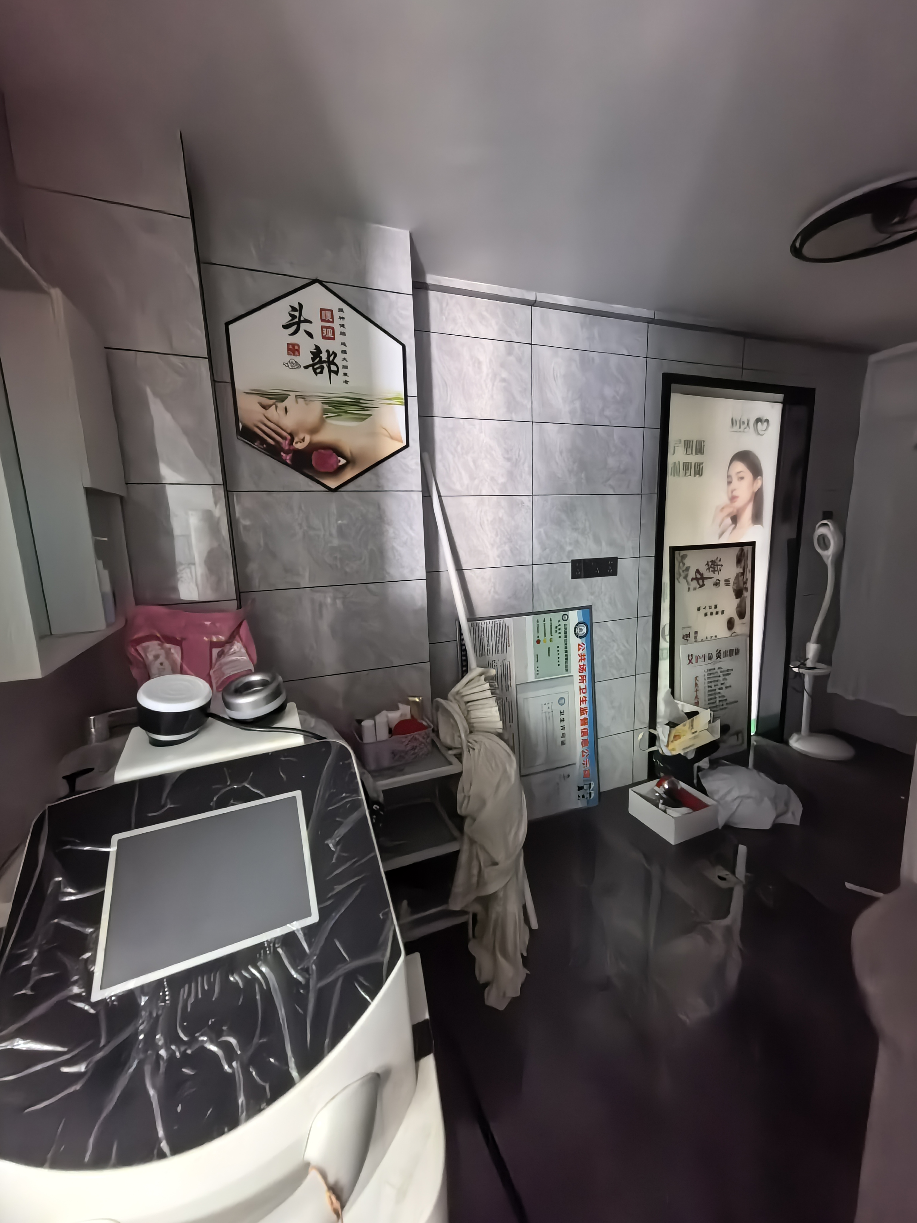 东方曼哈顿 2室2厅1卫 2000.0元/月 东方曼哈顿 2室2厅1卫 2000.0元/月室内图