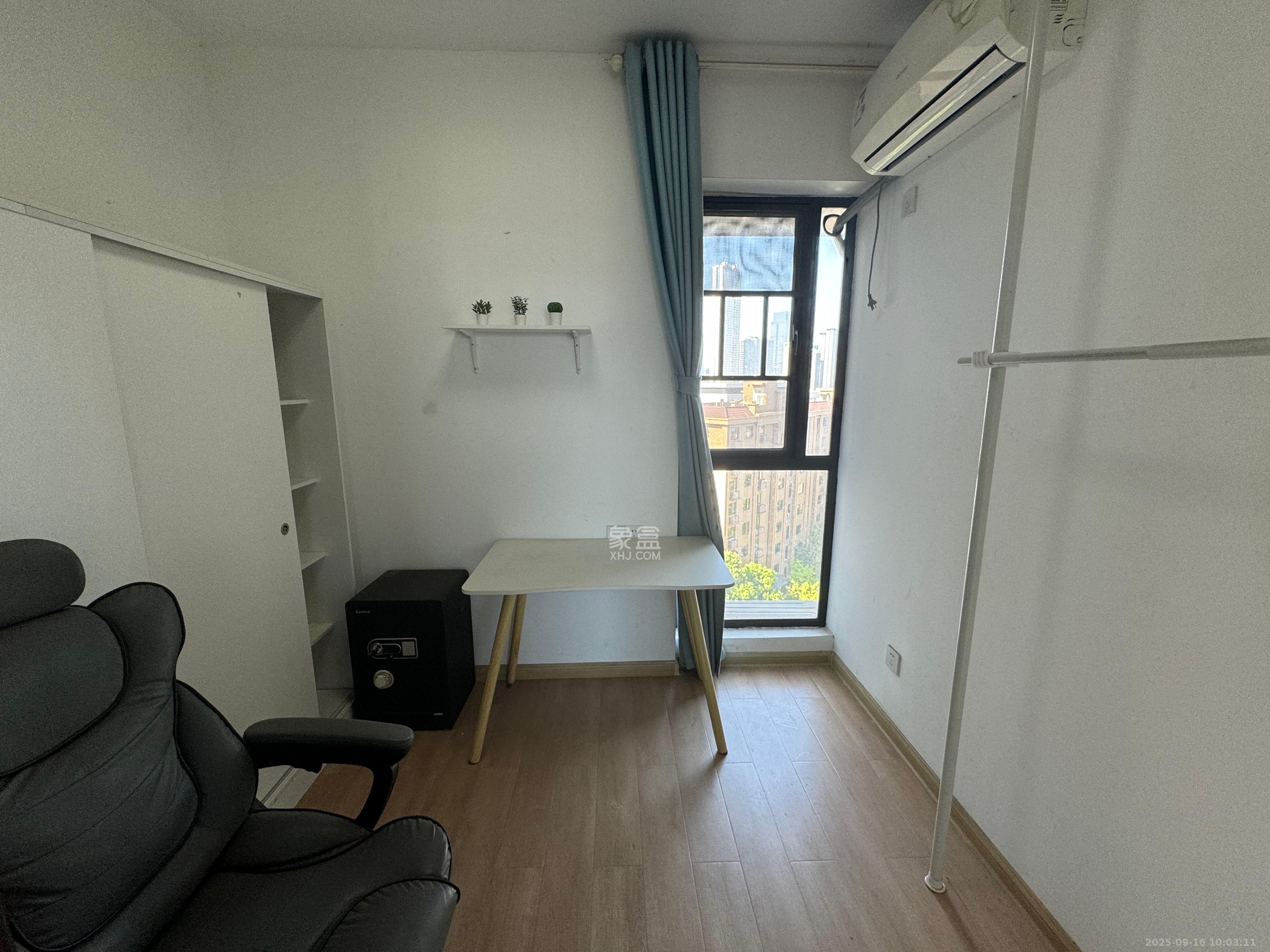 上园商住小区 2室2厅1卫 2800.0元/月 上园商住小区 2室2厅1卫 2800.0元/月室内图