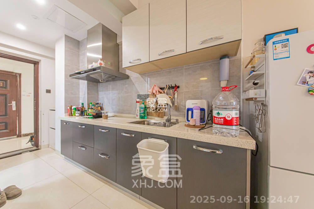 鑫远悦城（鑫远悦时代）  2室1厅1卫    2200.0元/月室内图