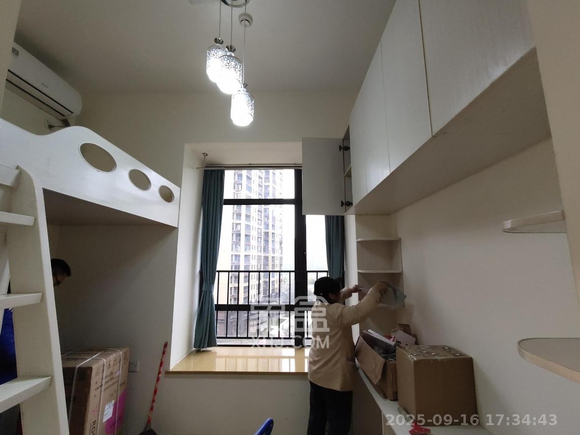 兰亭湾畔 1室1厅1卫 1000.0元/月 兰亭湾畔 1室1厅1卫 1000.0元/月室内图