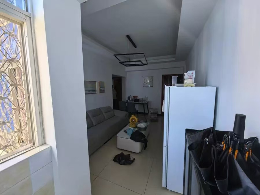 宝迪花苑 4室2厅3卫 240.0万 宝迪花苑 4室2厅3卫 240.0万室内图