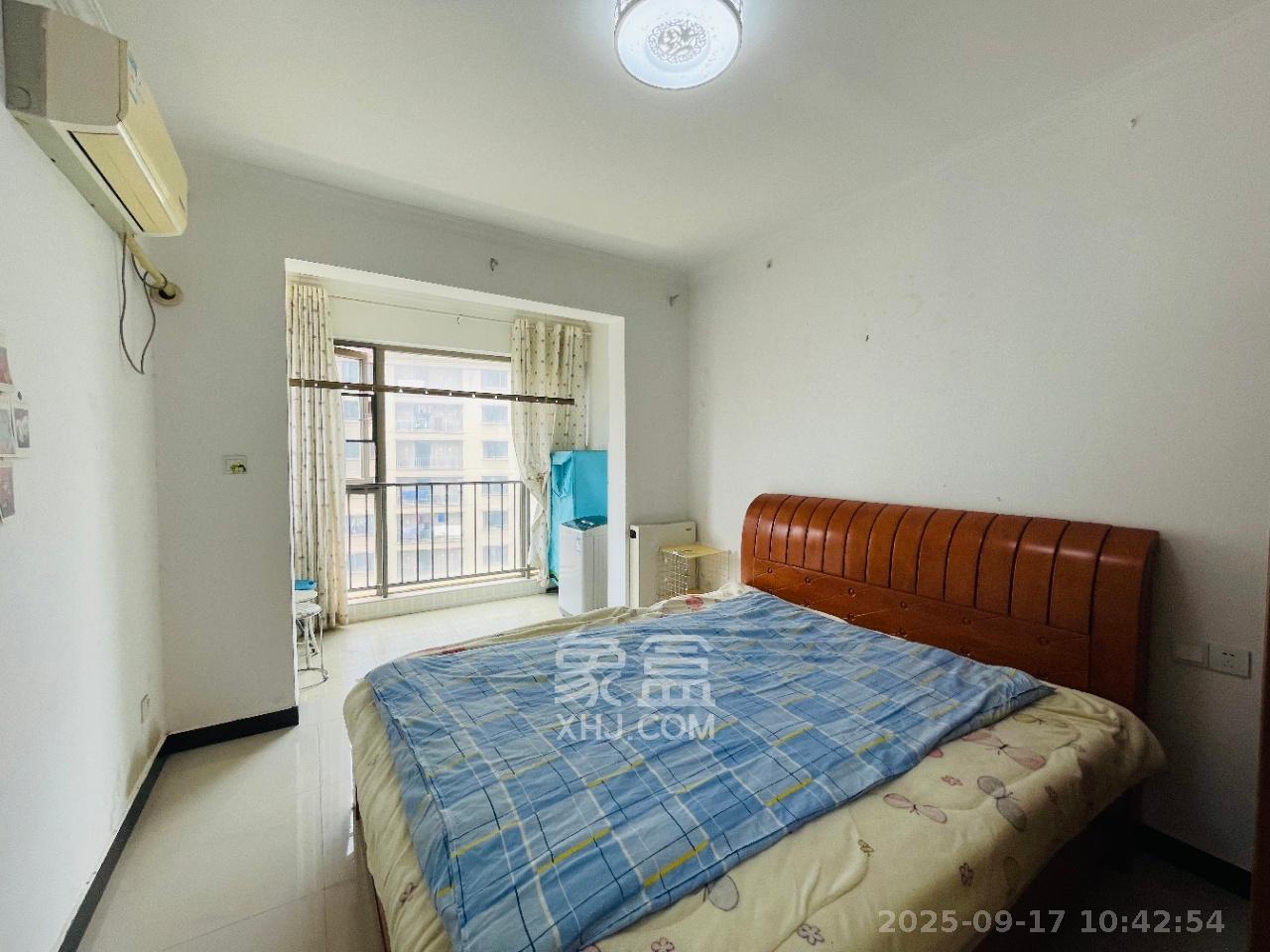 怡海星城  1室1厅1卫    1100.0元/月室内图