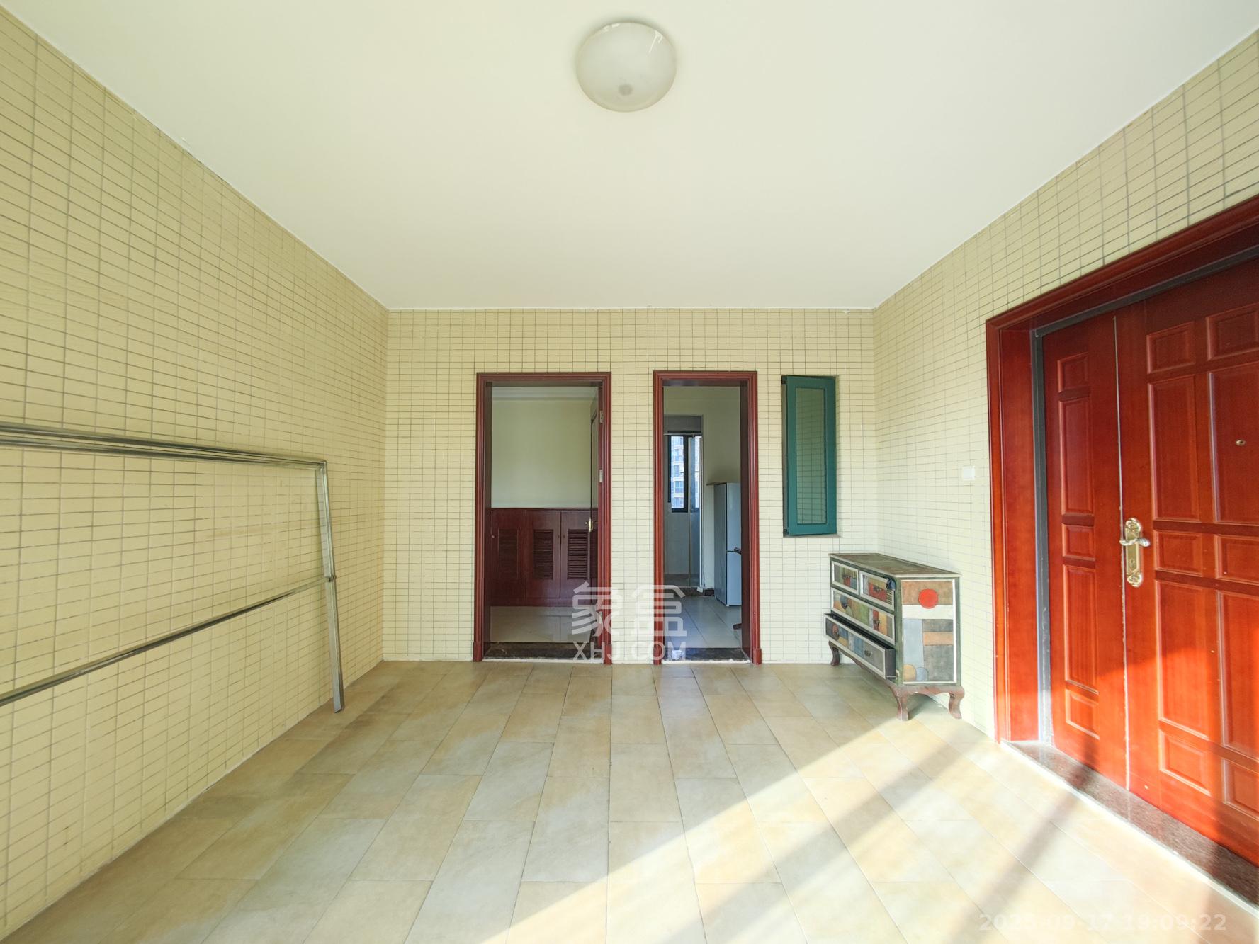 恒大城  4室2厅2卫    126.8万其他