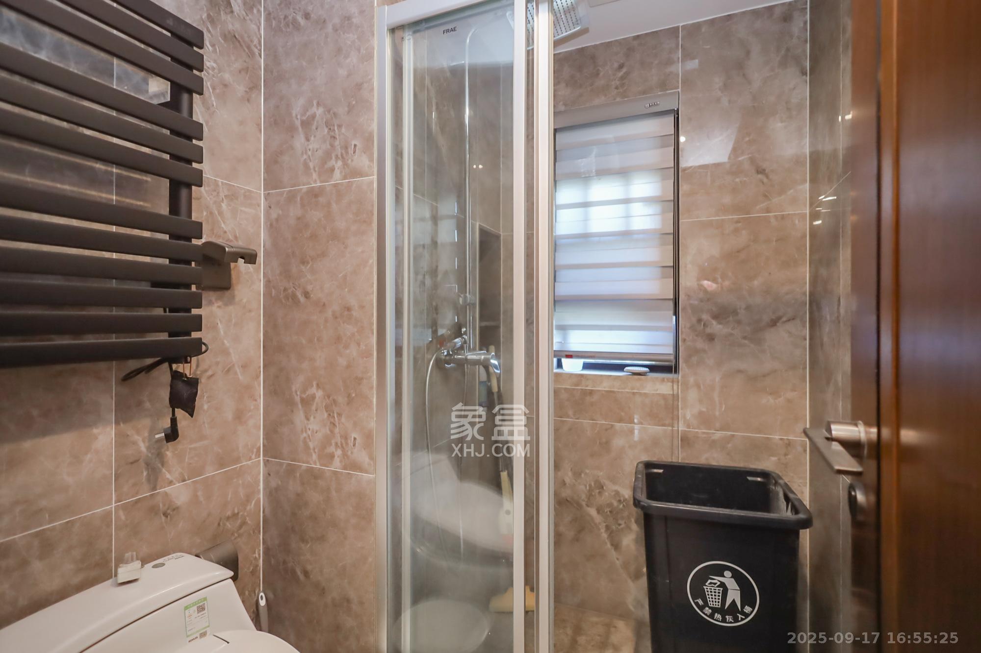 万科里金域国际 4室2厅2卫 432.8万 万科里金域国际 4室2厅2卫 432.8万卫生间