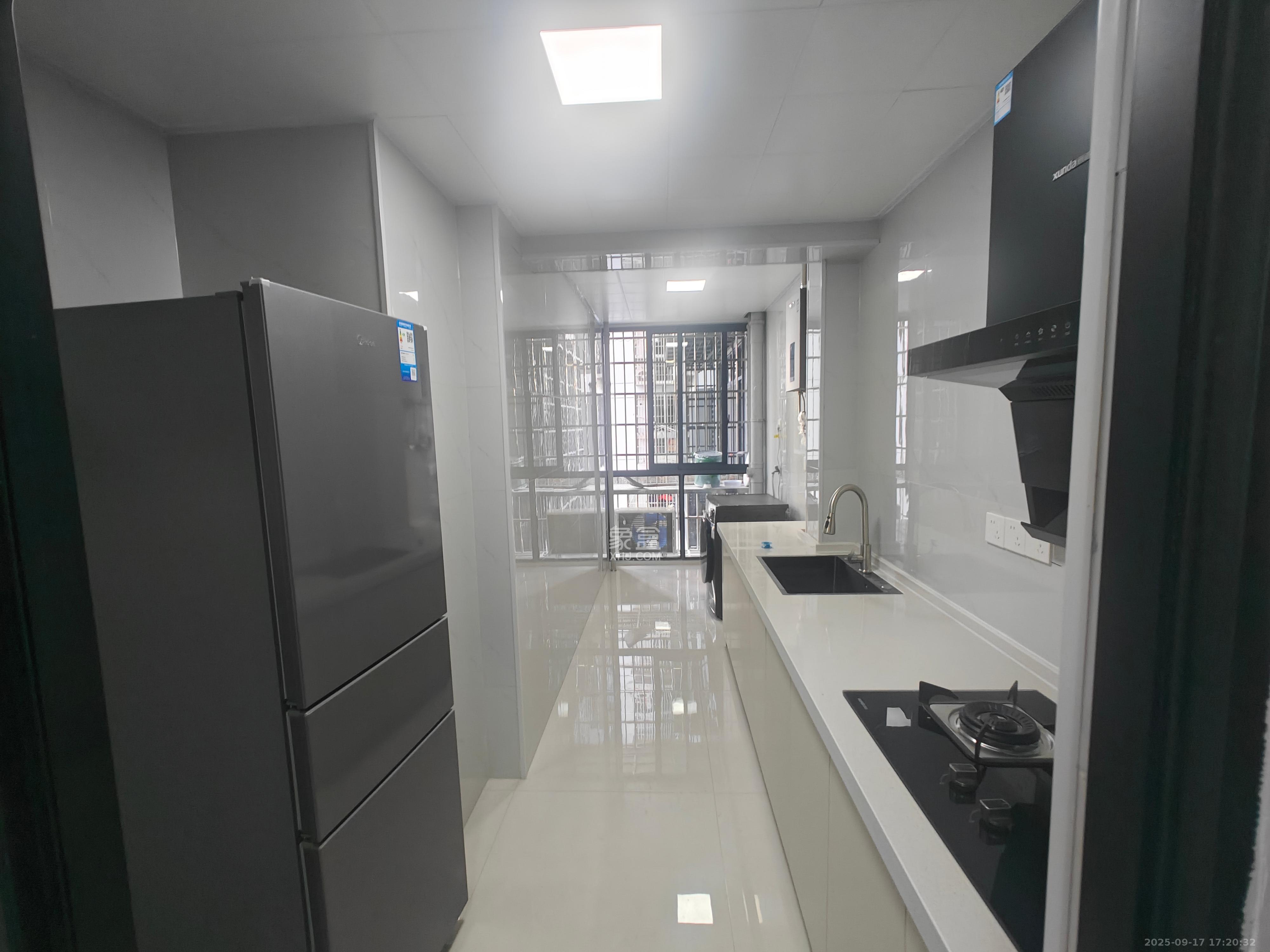 谷山景苑 2室1厅1卫 2000.0元/月 谷山景苑 2室1厅1卫 2000.0元/月室内图