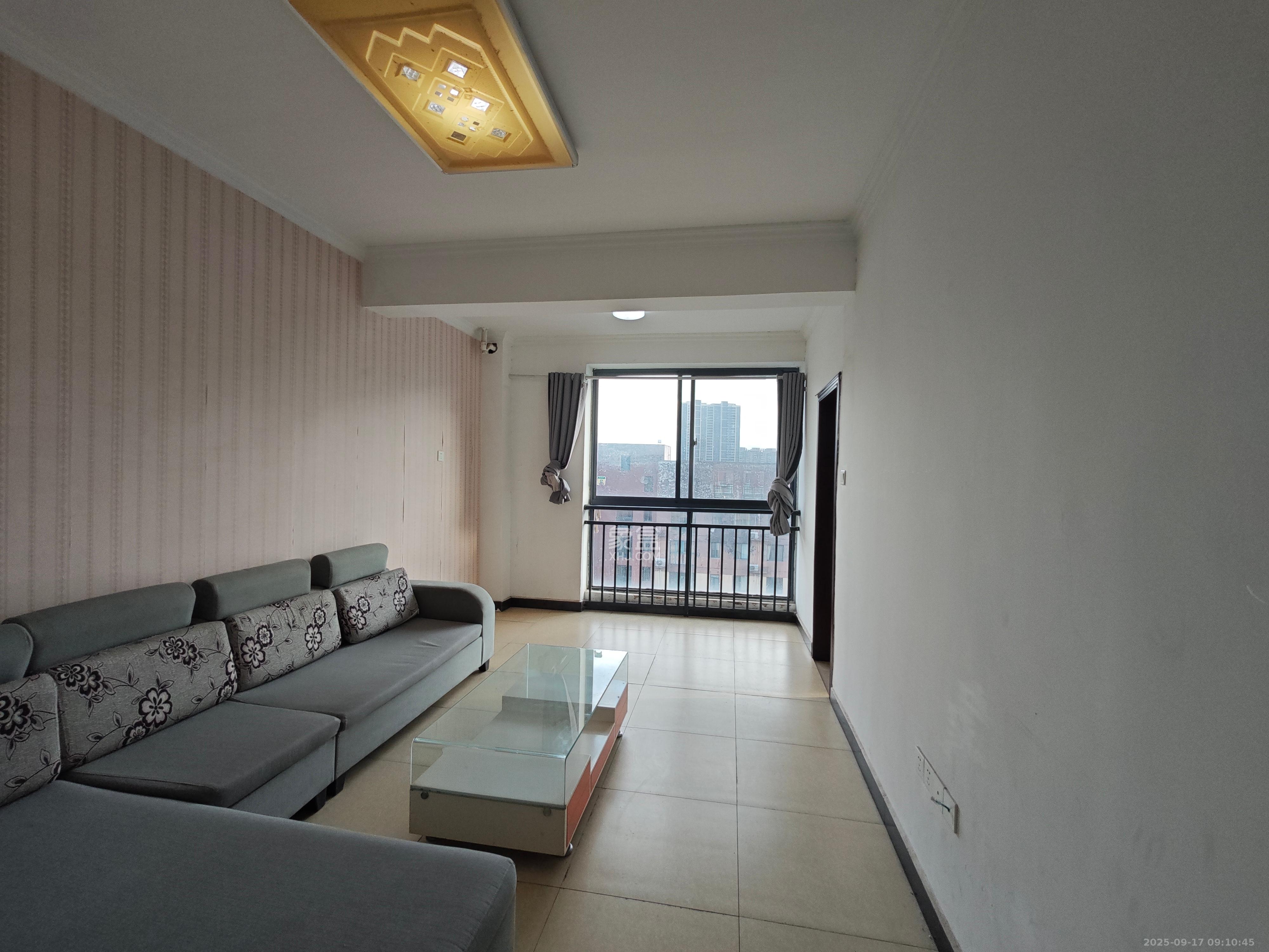 新盛珑璟台 1室1厅1卫 1600.0元/月 新盛珑璟台 1室1厅1卫 1600.0元/月室内图