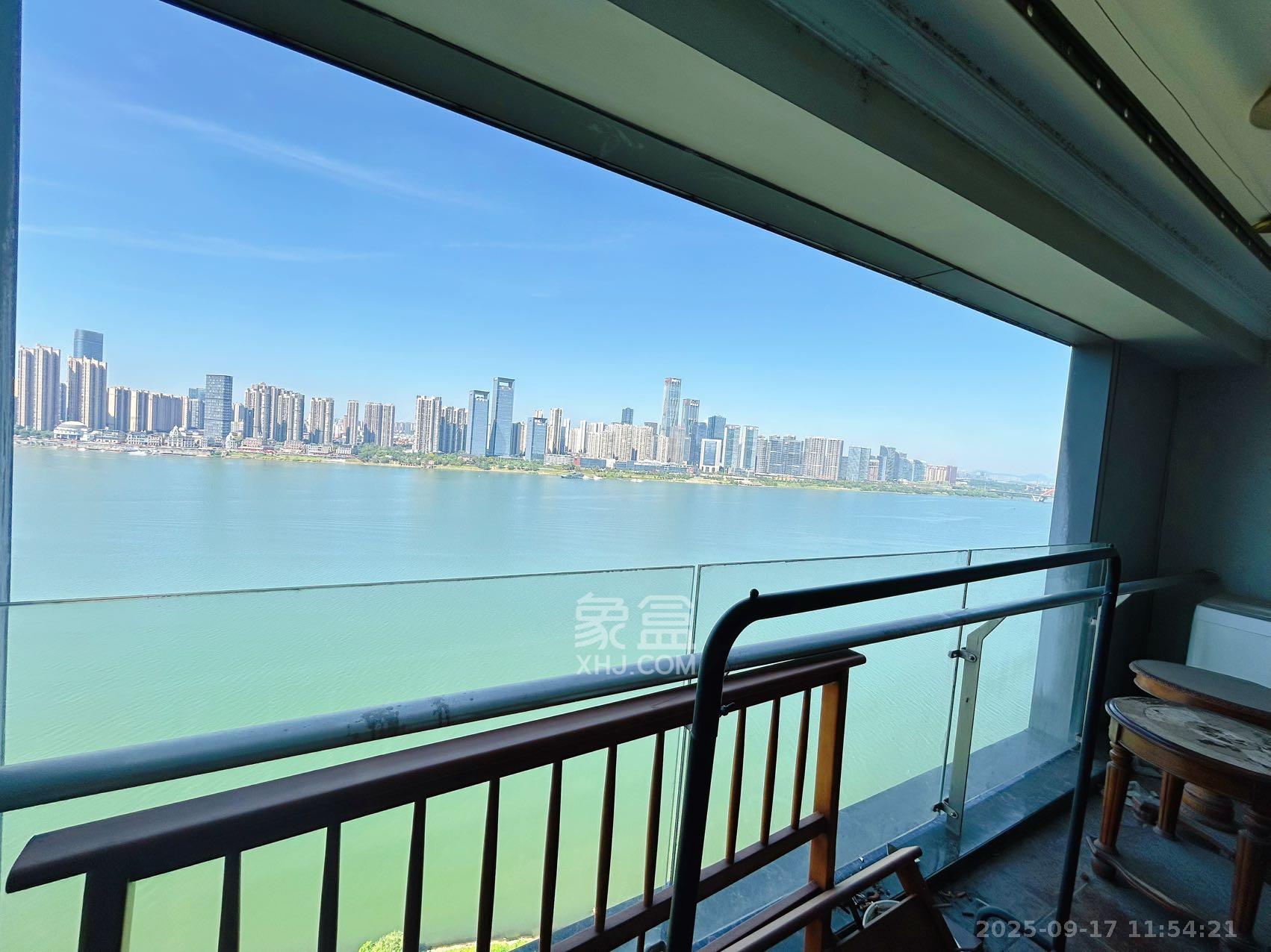 北辰定江洋 5室2厅3卫 23000.0元/月 北辰定江洋 5室2厅3卫 23000.0元/月室内图