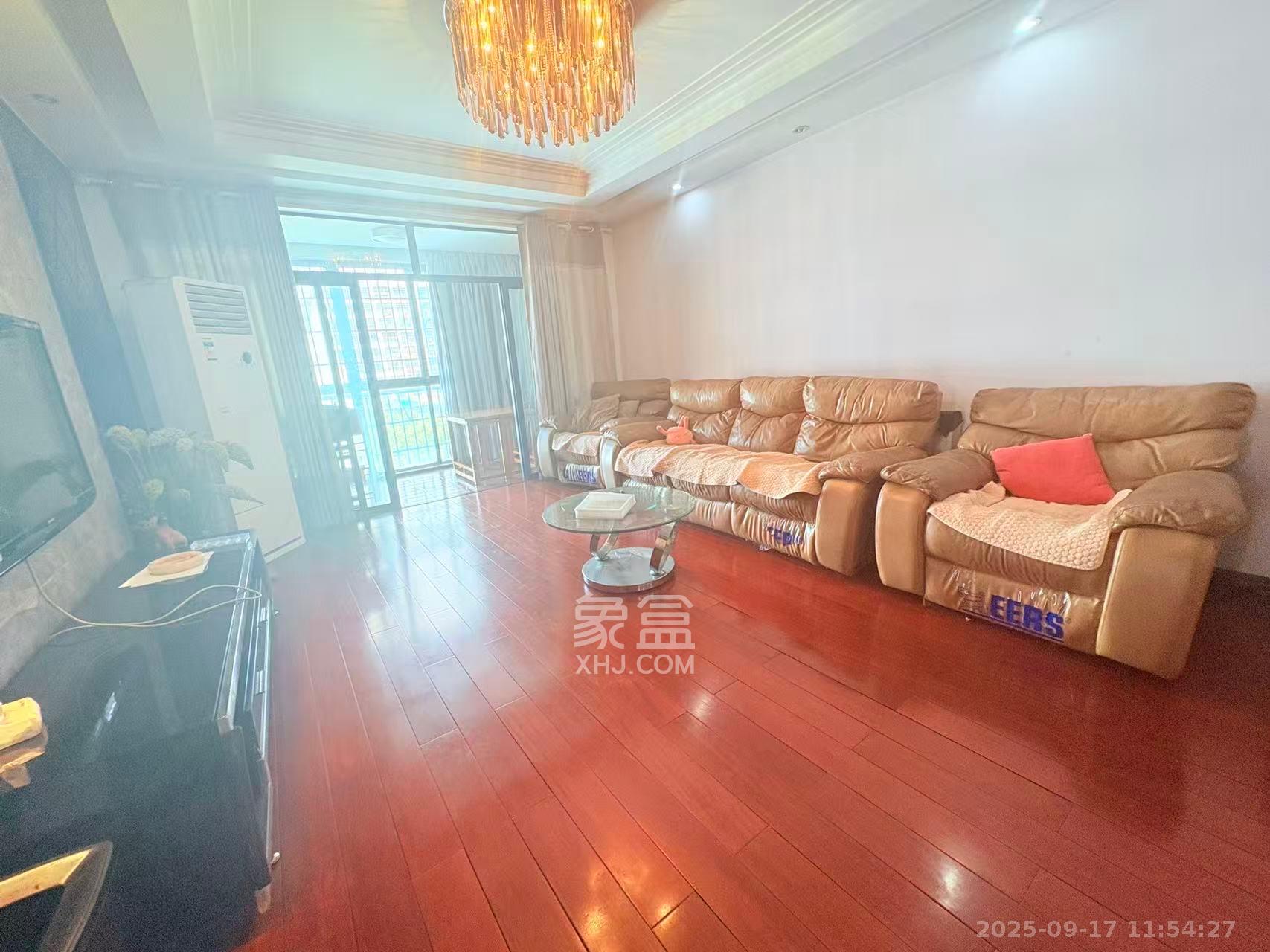 省木材公司宿舍(原欧园木材厂宿舍) 3室2厅2卫 3500.0元/月 省木材公司宿舍(原欧园木材厂宿舍) 3室2厅2卫 3500.0元/月室内图