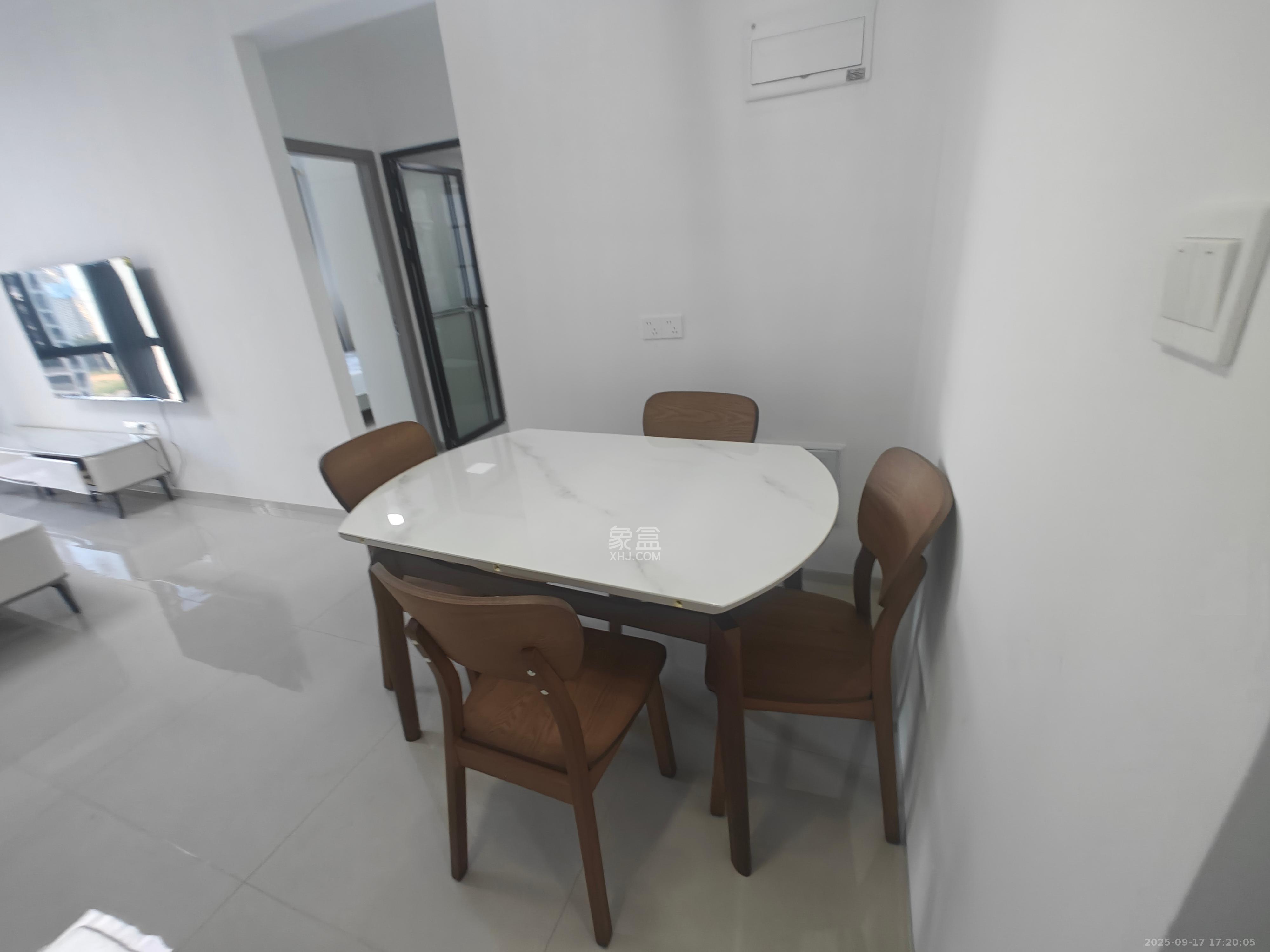 谷山景苑 2室1厅1卫 2000.0元/月 谷山景苑 2室1厅1卫 2000.0元/月室内图