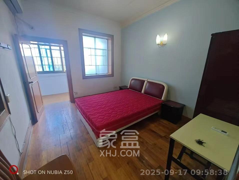 天心物业  3室1厅1卫   1700.00元/月
