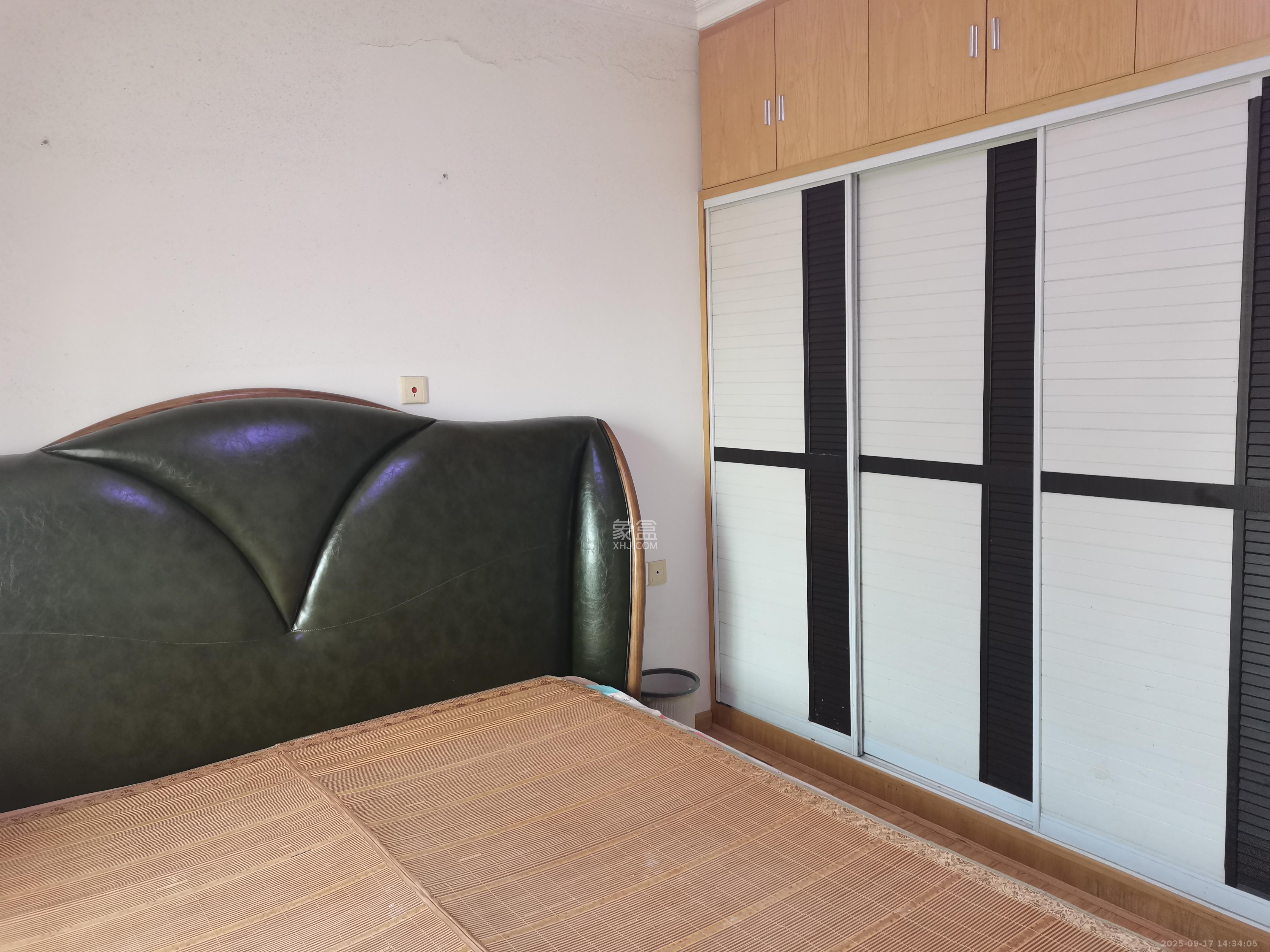 宏聚地中海 2室2厅1卫 1800.0元/月 宏聚地中海 2室2厅1卫 1800.0元/月室内图