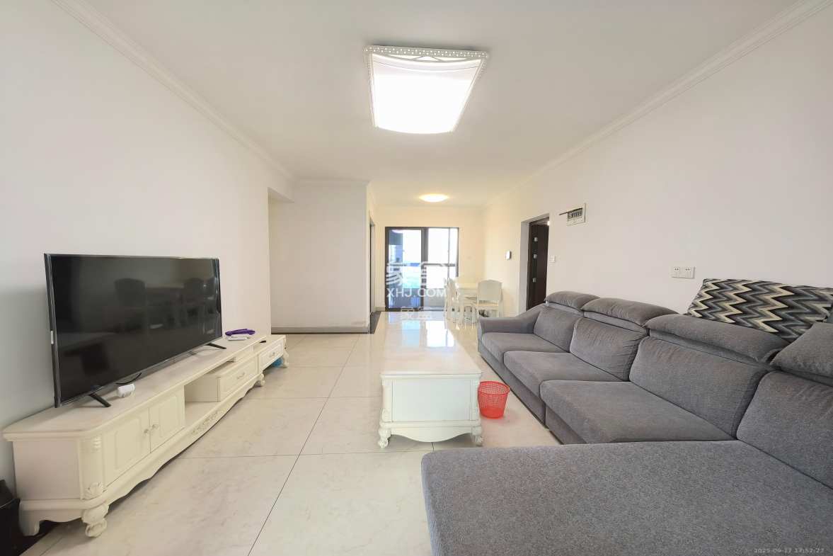 华润置地广场二期 3室2厅2卫 2400.0元/月 华润置地广场二期 3室2厅2卫 2400.0元/月室内图