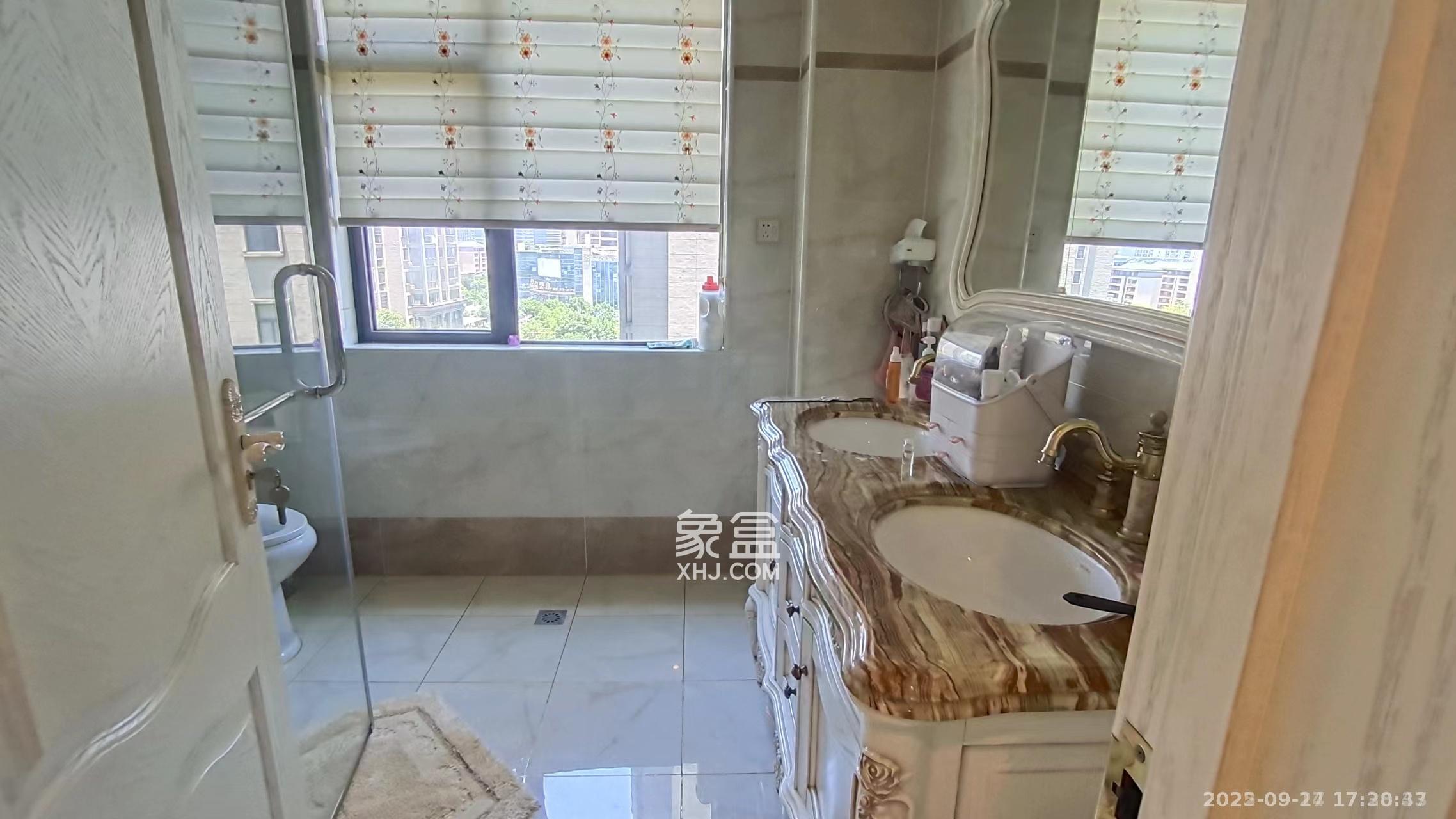 阳光丽城一期  4室2厅2卫    6000.0元/月 阳光丽城一期  4室2厅2卫    6000.0元/月室内图