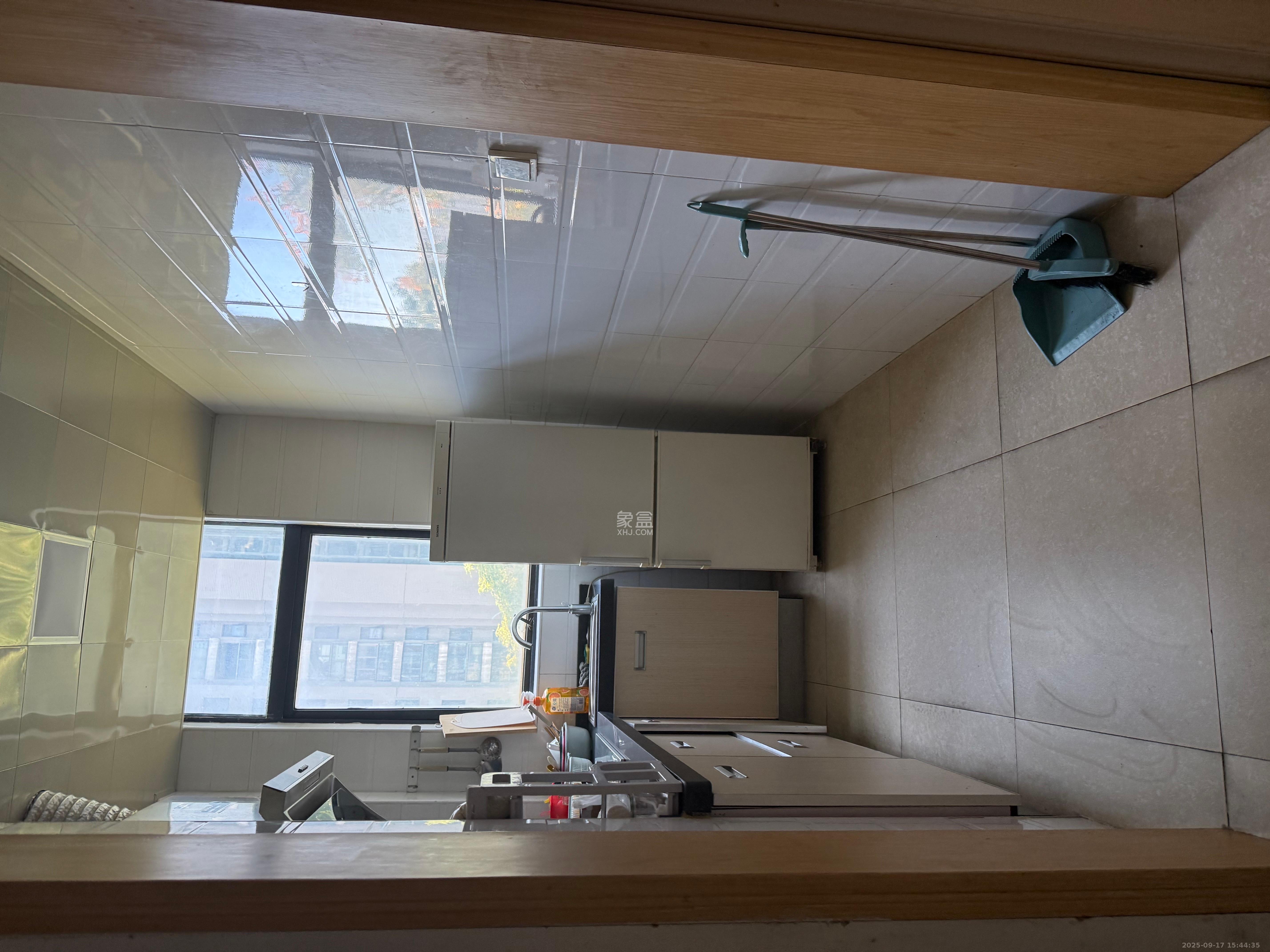 湘江世纪城悦江苑 1室1厅1卫 1500.0元/月 湘江世纪城悦江苑 1室1厅1卫 1500.0元/月室内图