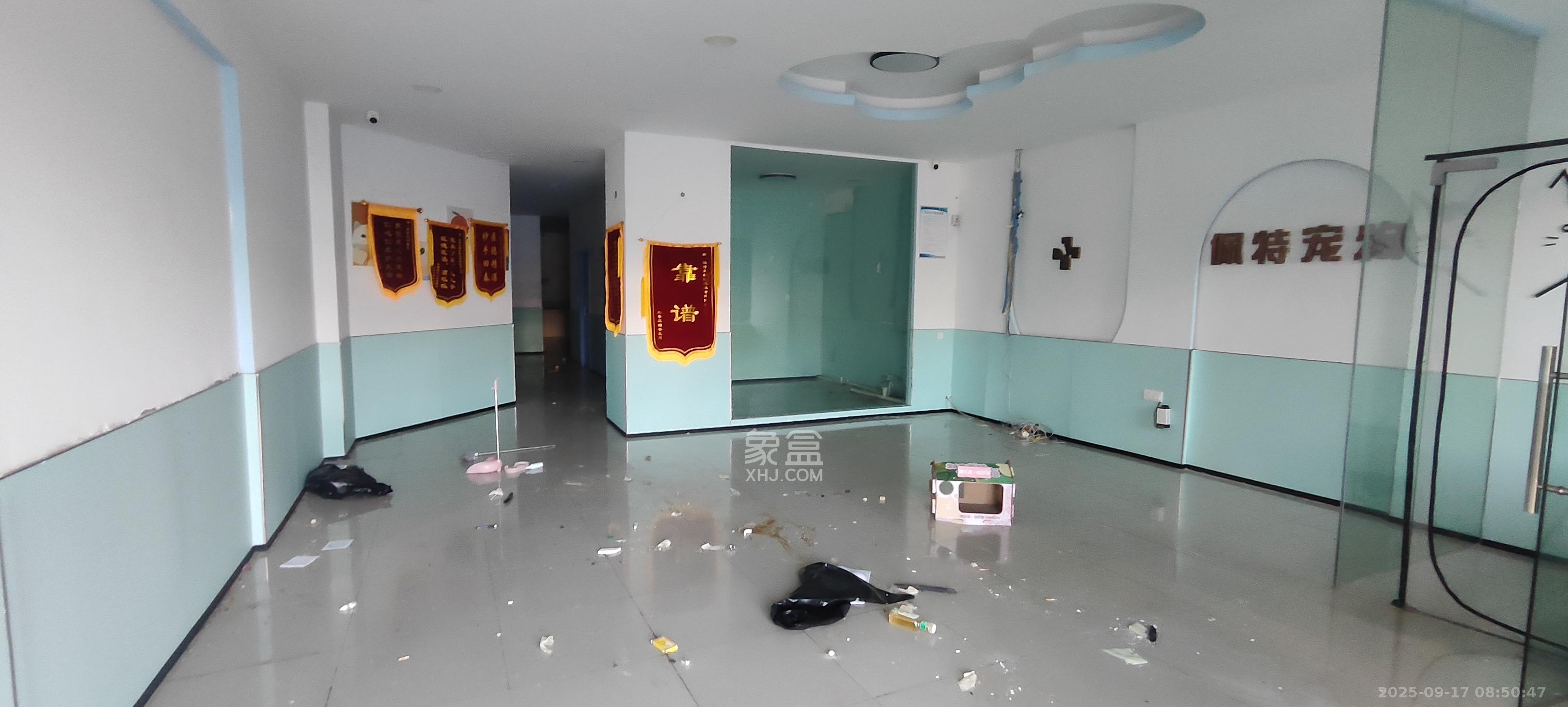 芙蓉公馆   167.0㎡      16000.0元/月室内图