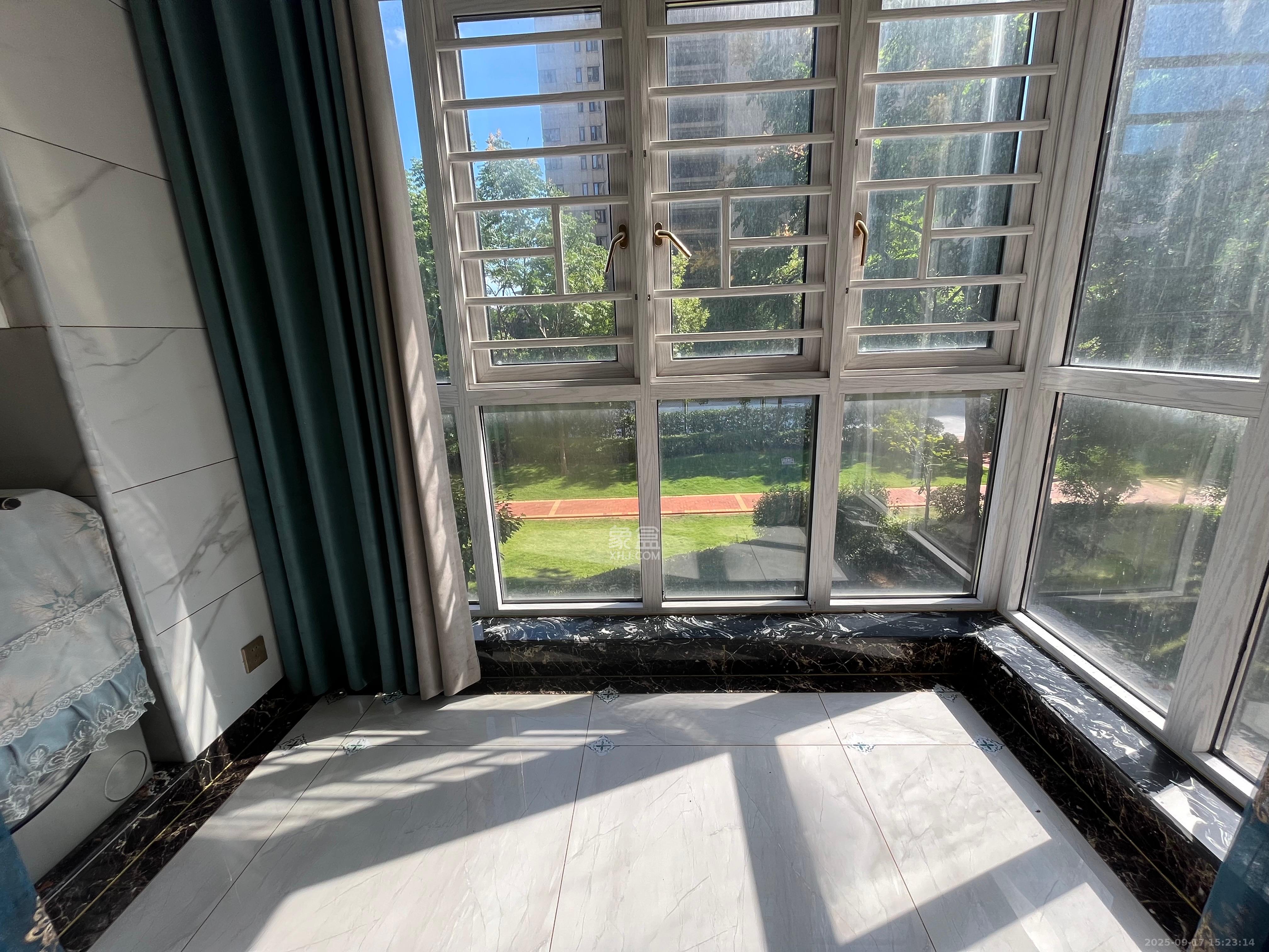 芙蓉万国城MOMA(卓越汇富苑) 4室2厅2卫 2800.0元/月 芙蓉万国城MOMA(卓越汇富苑) 4室2厅2卫 2800.0元/月室内图