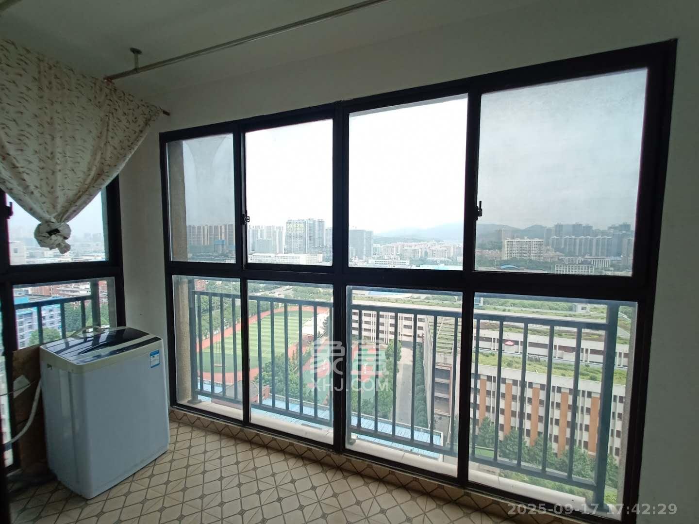 南枫时光  4室2厅2卫    3200.0元/月室内图