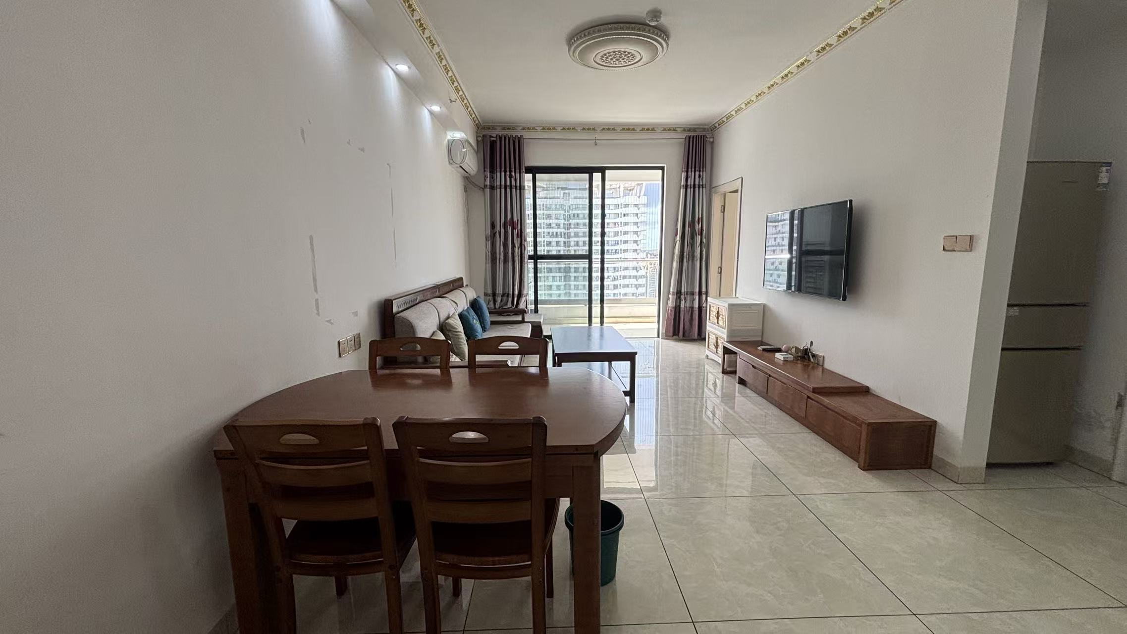 远大购物广场  2室2厅1卫    1900.0元/月 远大购物广场  2室2厅1卫    1900.0元/月室内图