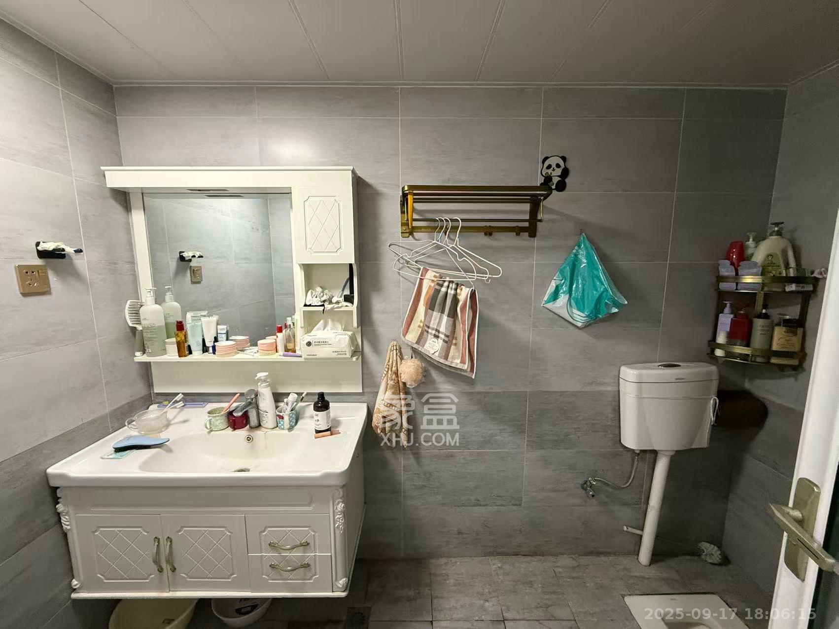 欧莱雅郡 2室1厅1卫 1800.0元/月 欧莱雅郡 2室1厅1卫 1800.0元/月室内图