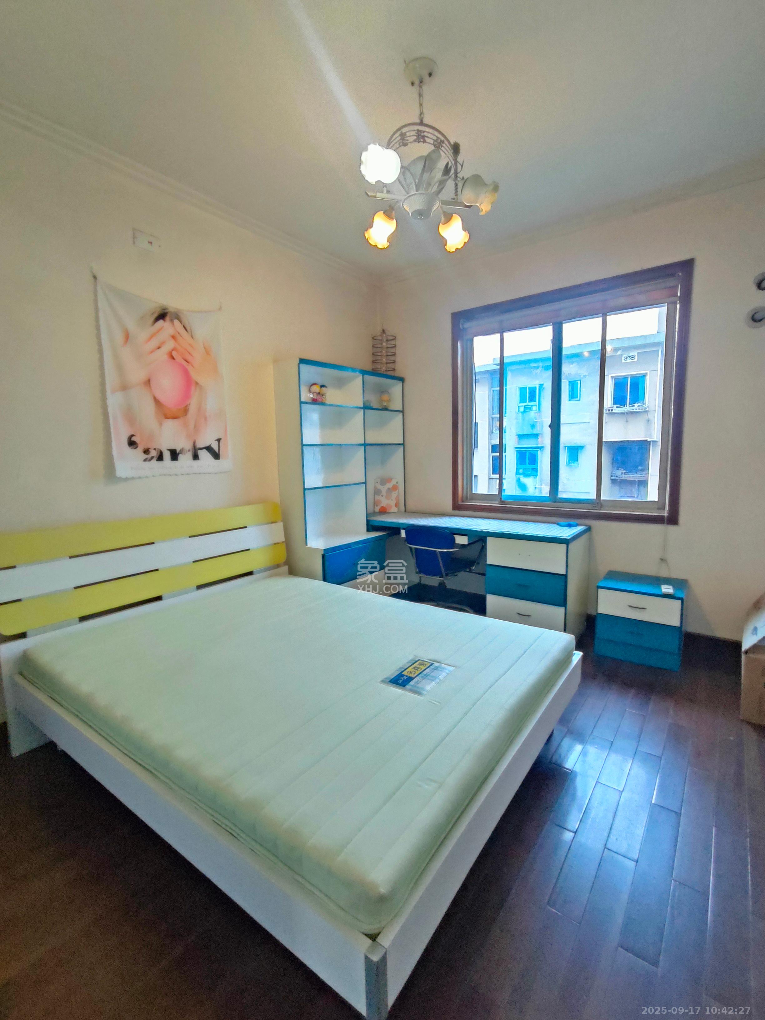 湘仪家园 3室2厅1卫 1900.0元/月 湘仪家园 3室2厅1卫 1900.0元/月室内图