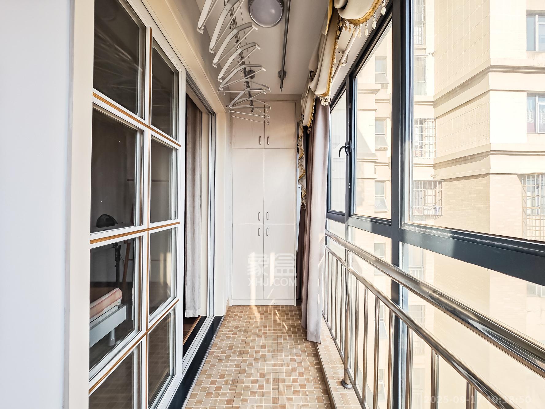 秀峰景园（领秀峰）  3室2厅2卫    75.0万阳台