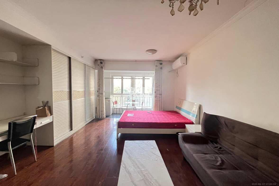 时代星城  1室1厅1卫    1000.0元/月 时代星城  1室1厅1卫    1000.0元/月室内图