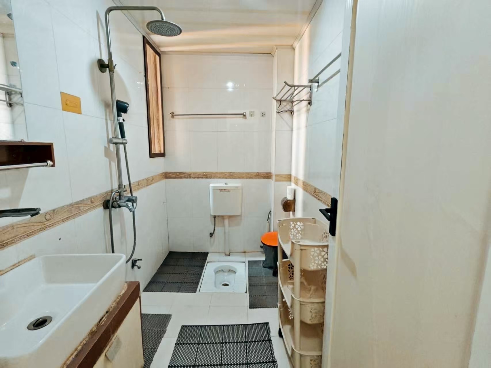 桂花苑  2室1厅1卫   1200.00元/月室内图