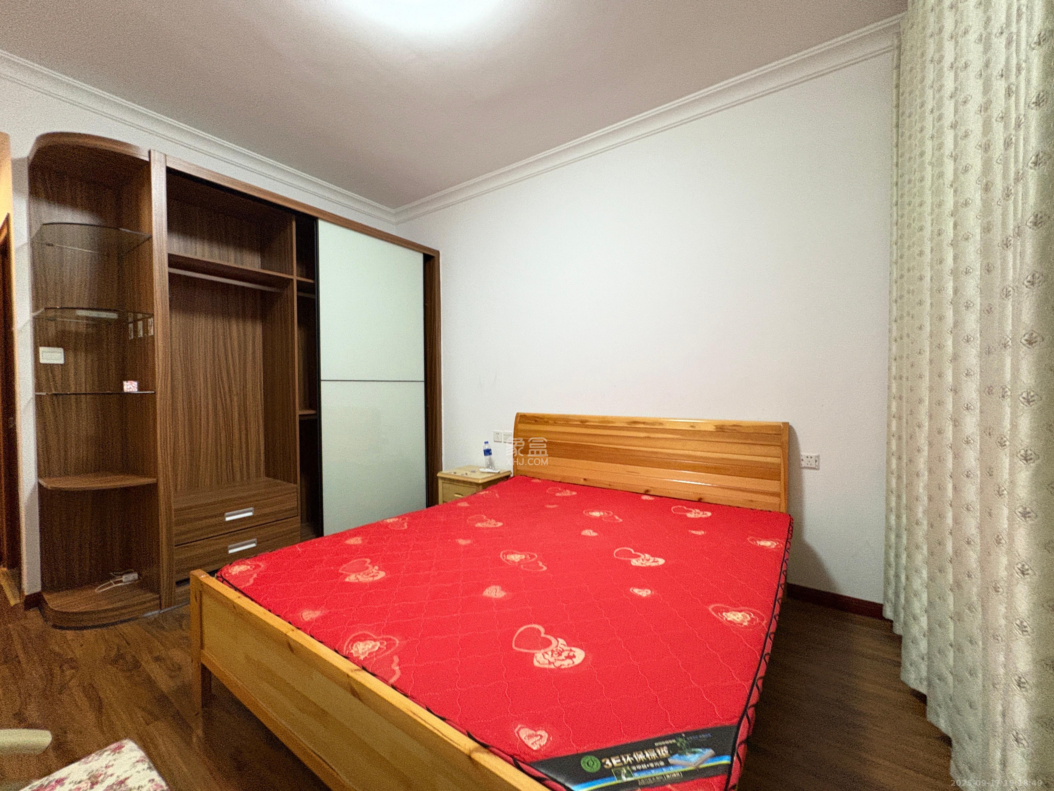 江山帝景哈佛  1室0厅0卫    2600.0元/月室内图