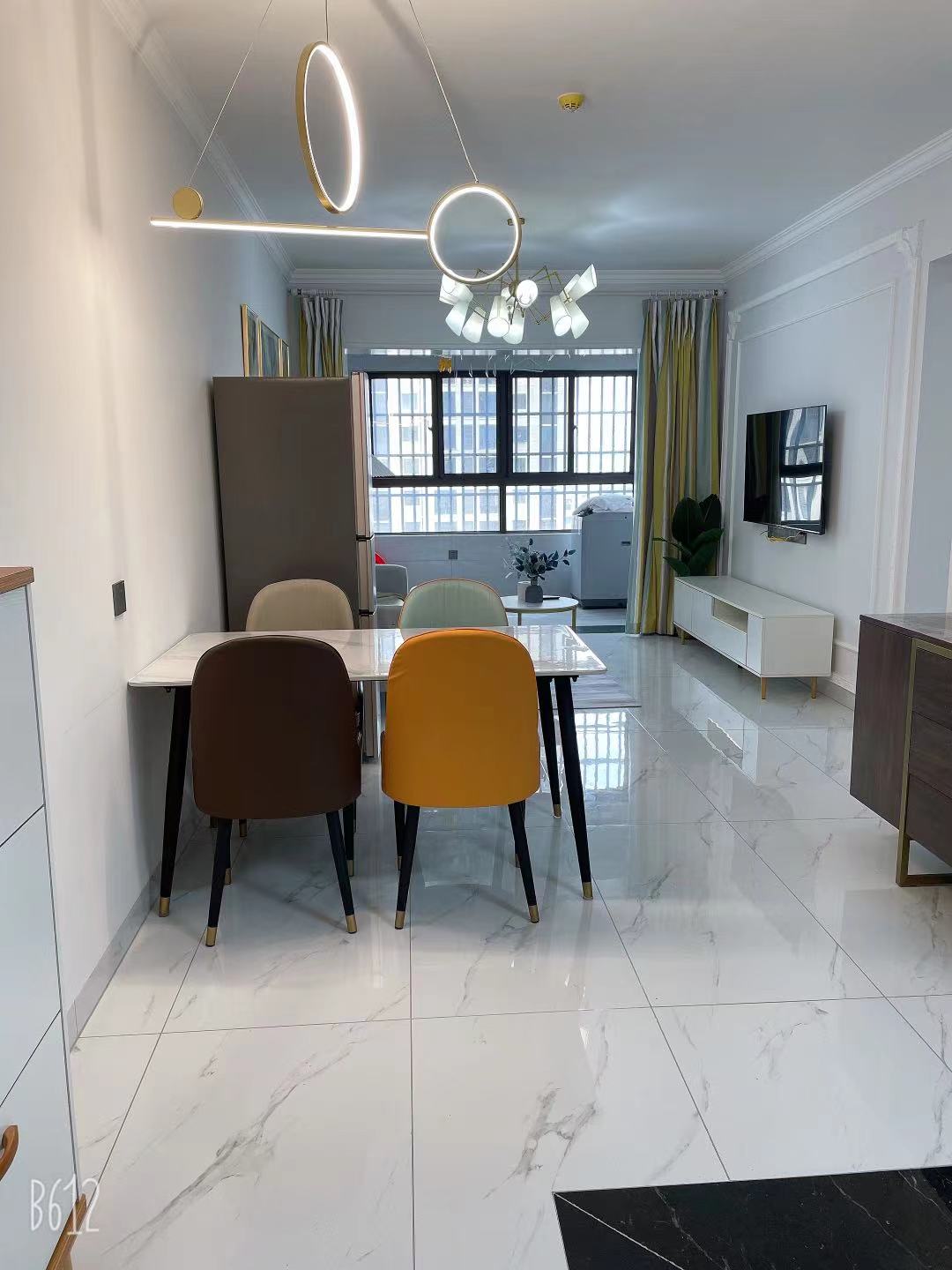 绿地海德公馆  3室2厅2卫    3300.0元/月 绿地海德公馆  3室2厅2卫    3300.0元/月室内图