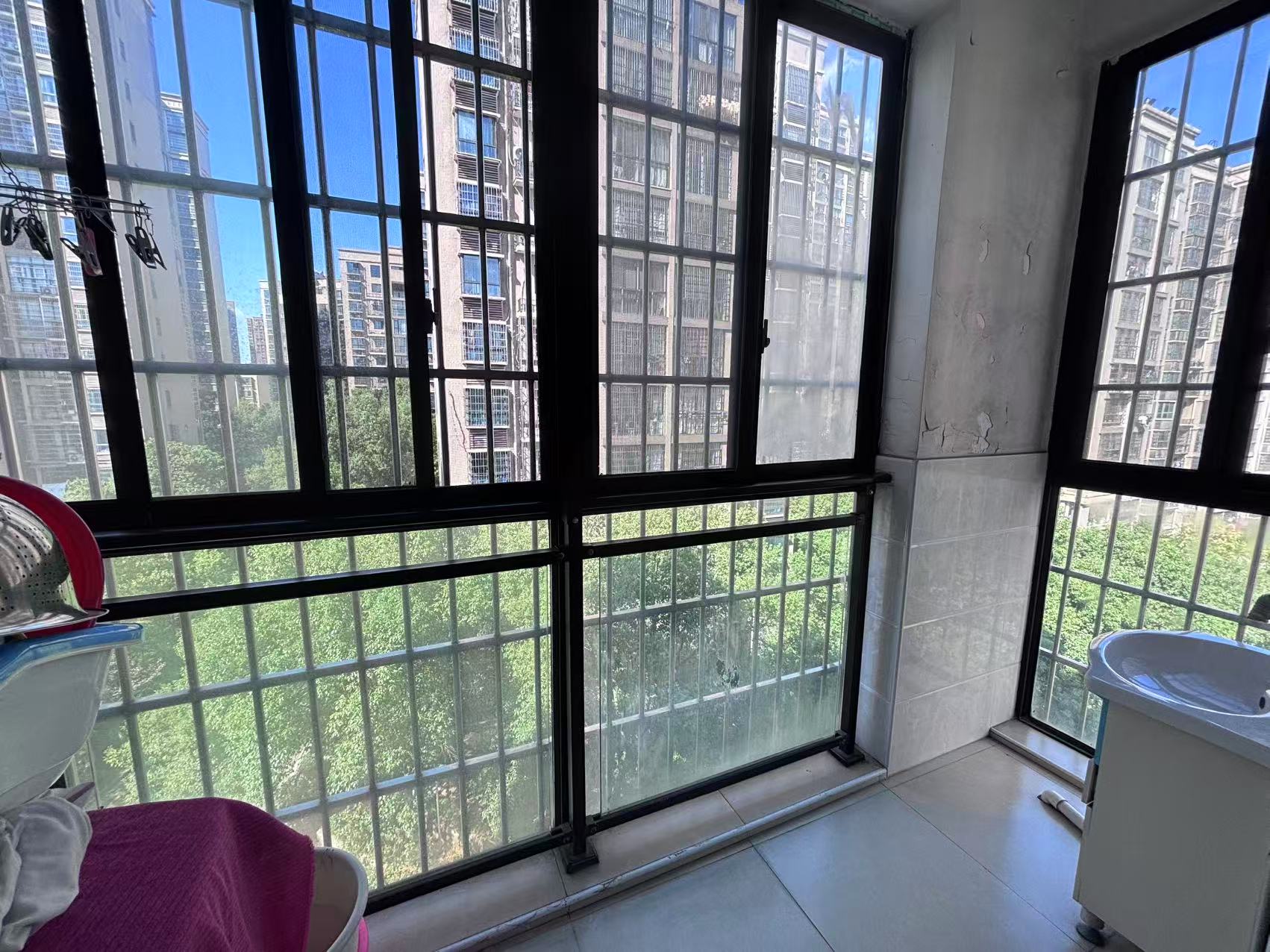 百江花园  3室2厅2卫    48.0万室内图