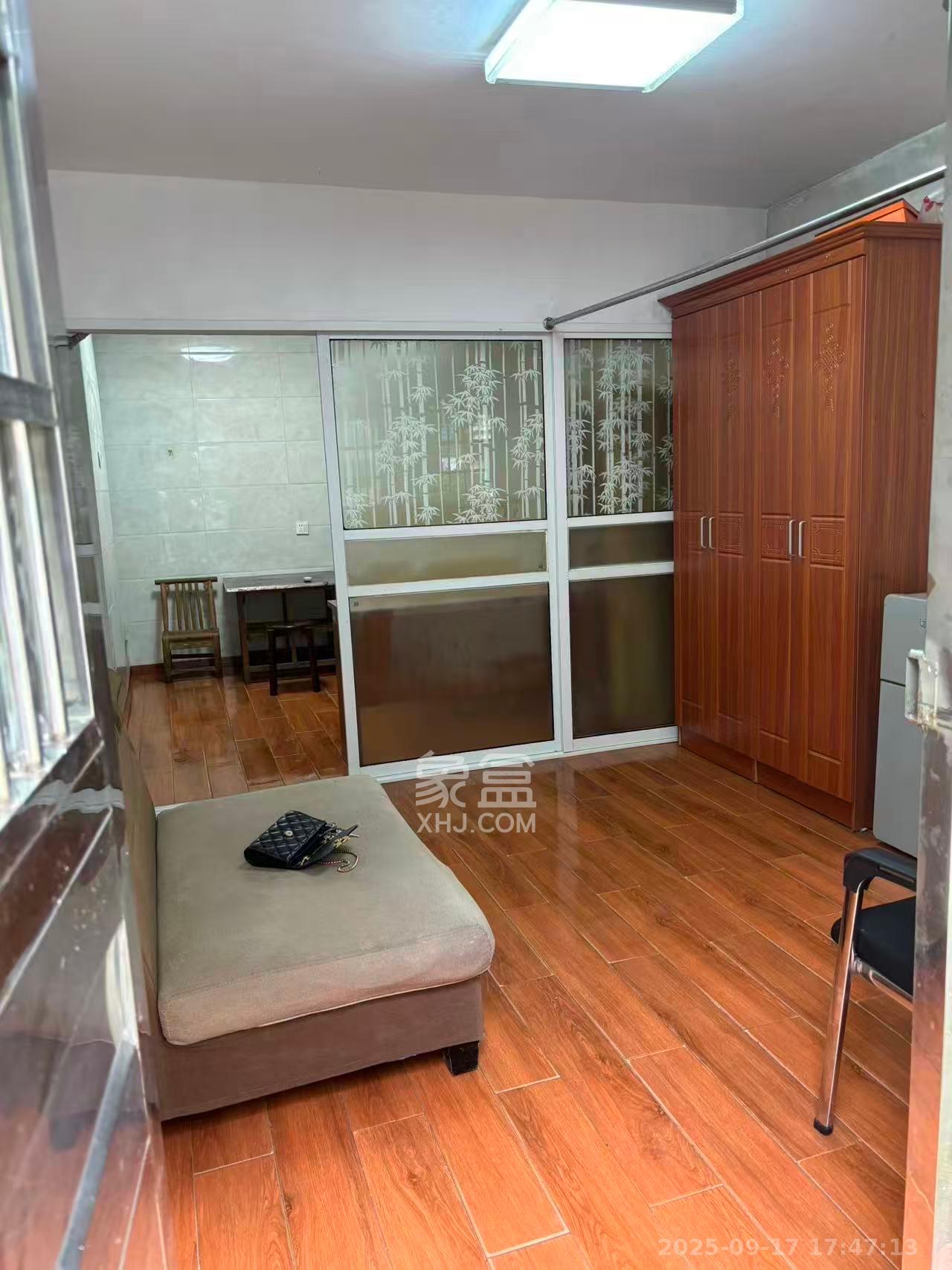 星城国际  1室1厅1卫    800.0元/月室内图