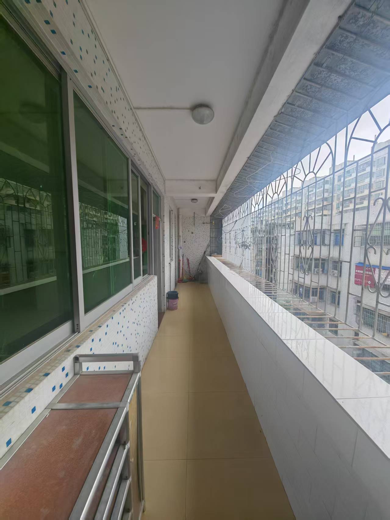 铸管宿舍 3室1厅1卫 2000.0元/月 铸管宿舍 3室1厅1卫 2000.0元/月室内图