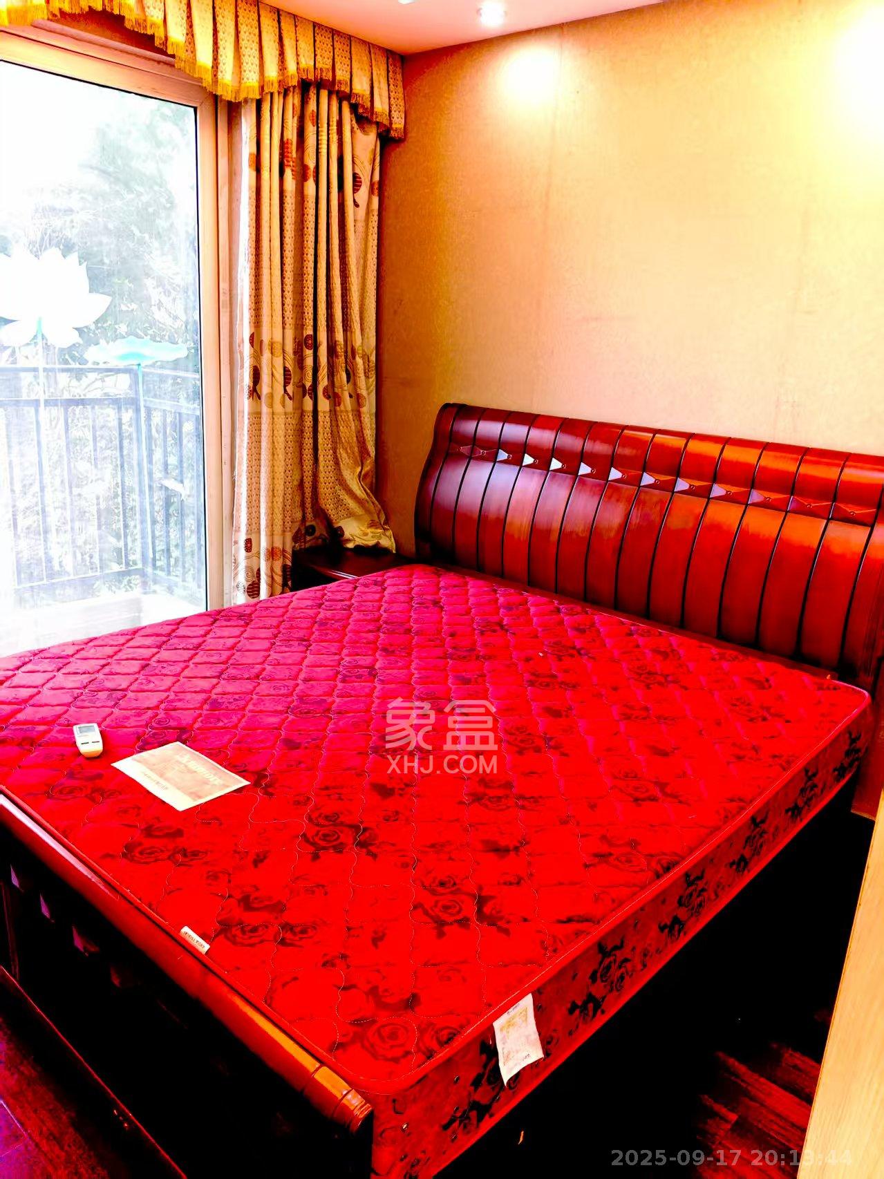 郡原居里  2室2厅1卫    1300.0元/月室内图