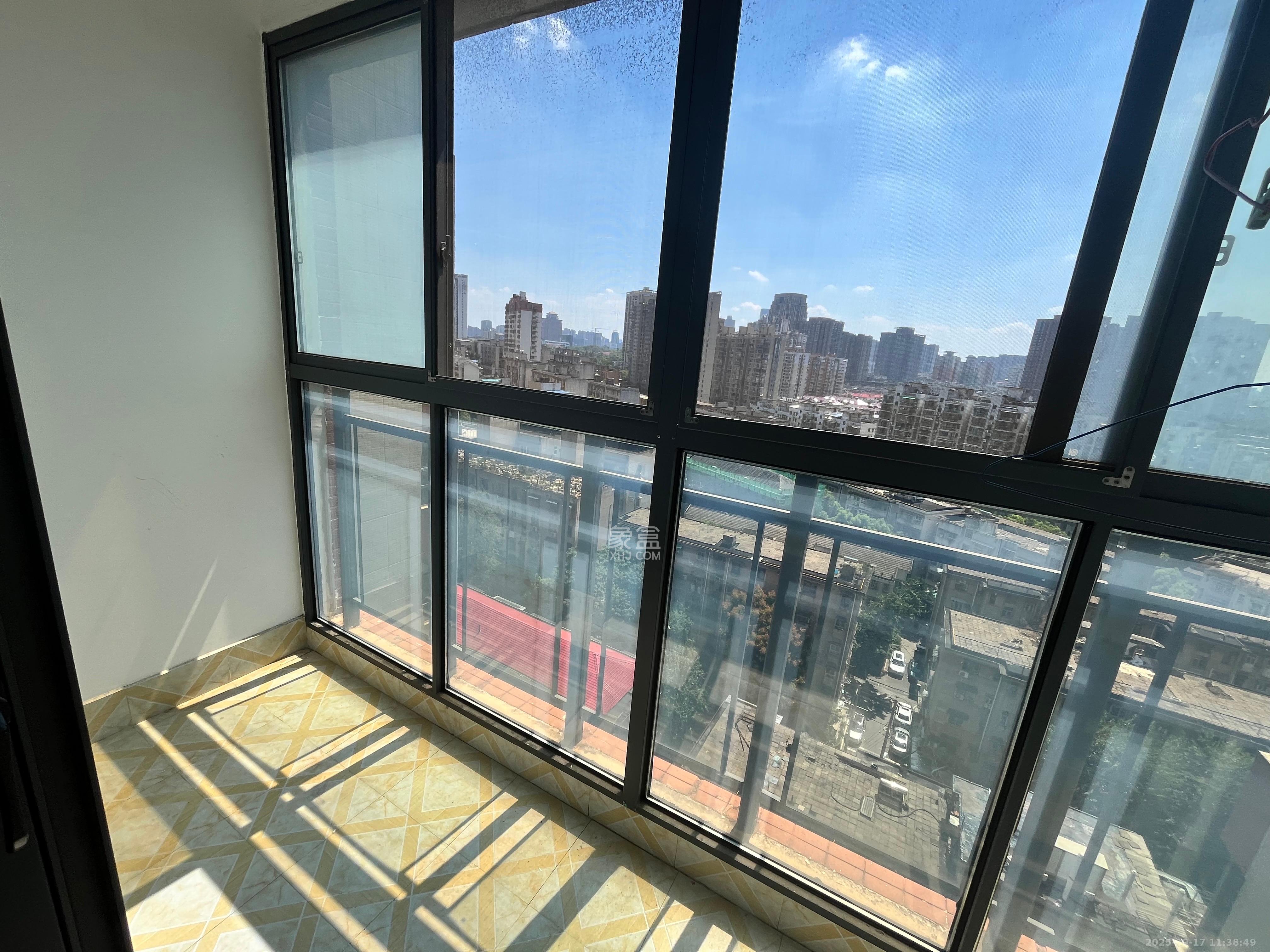 钱隆首府(福晟御园)  3室1厅2卫    2700.0元/月室内图