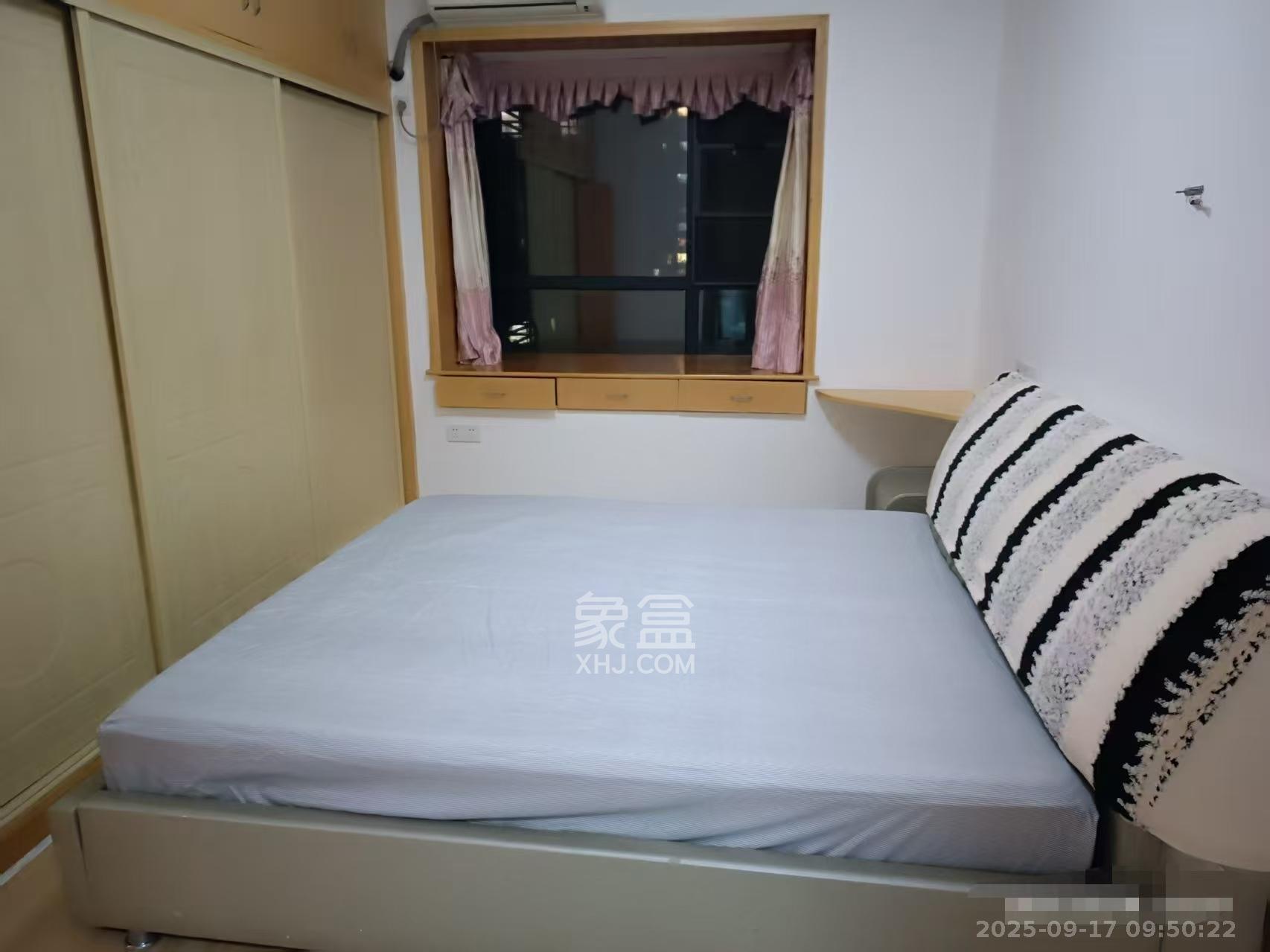 莱茵城  3室2厅2卫    2200.0元/月室内图