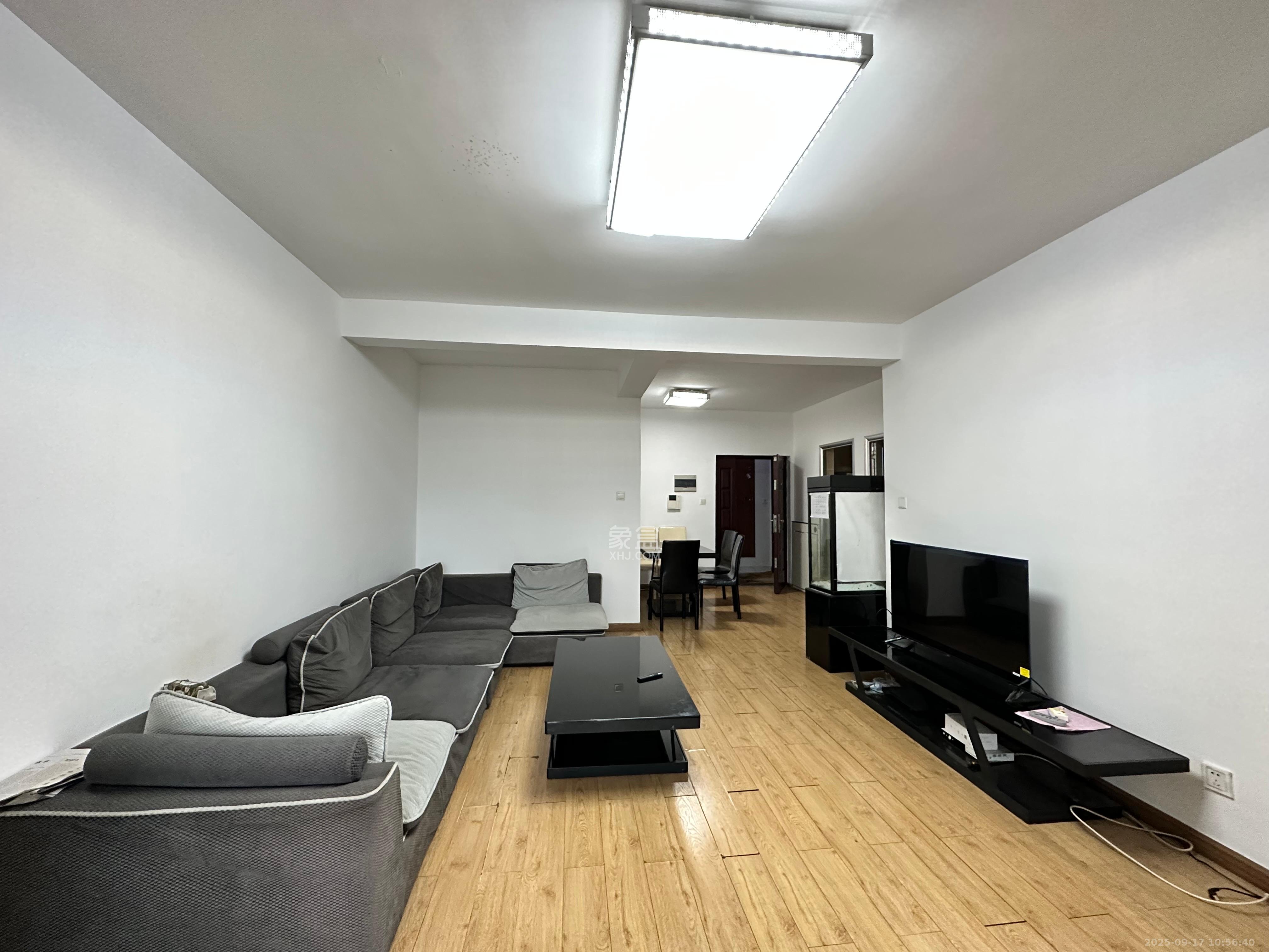 湘府9号 2室1厅1卫 2000.0元/月 湘府9号 2室1厅1卫 2000.0元/月室内图