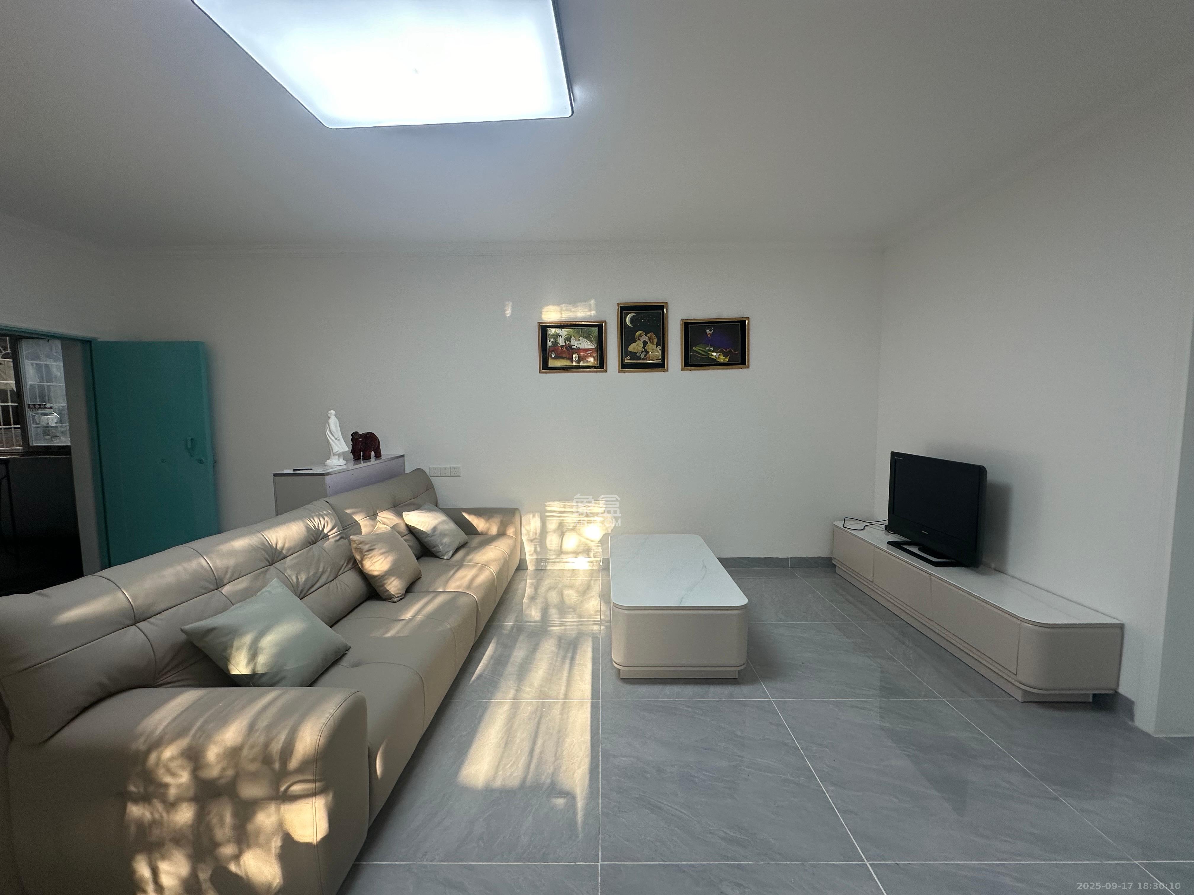 南园小区 2室2厅1卫 1800.0元/月 南园小区 2室2厅1卫 1800.0元/月室内图