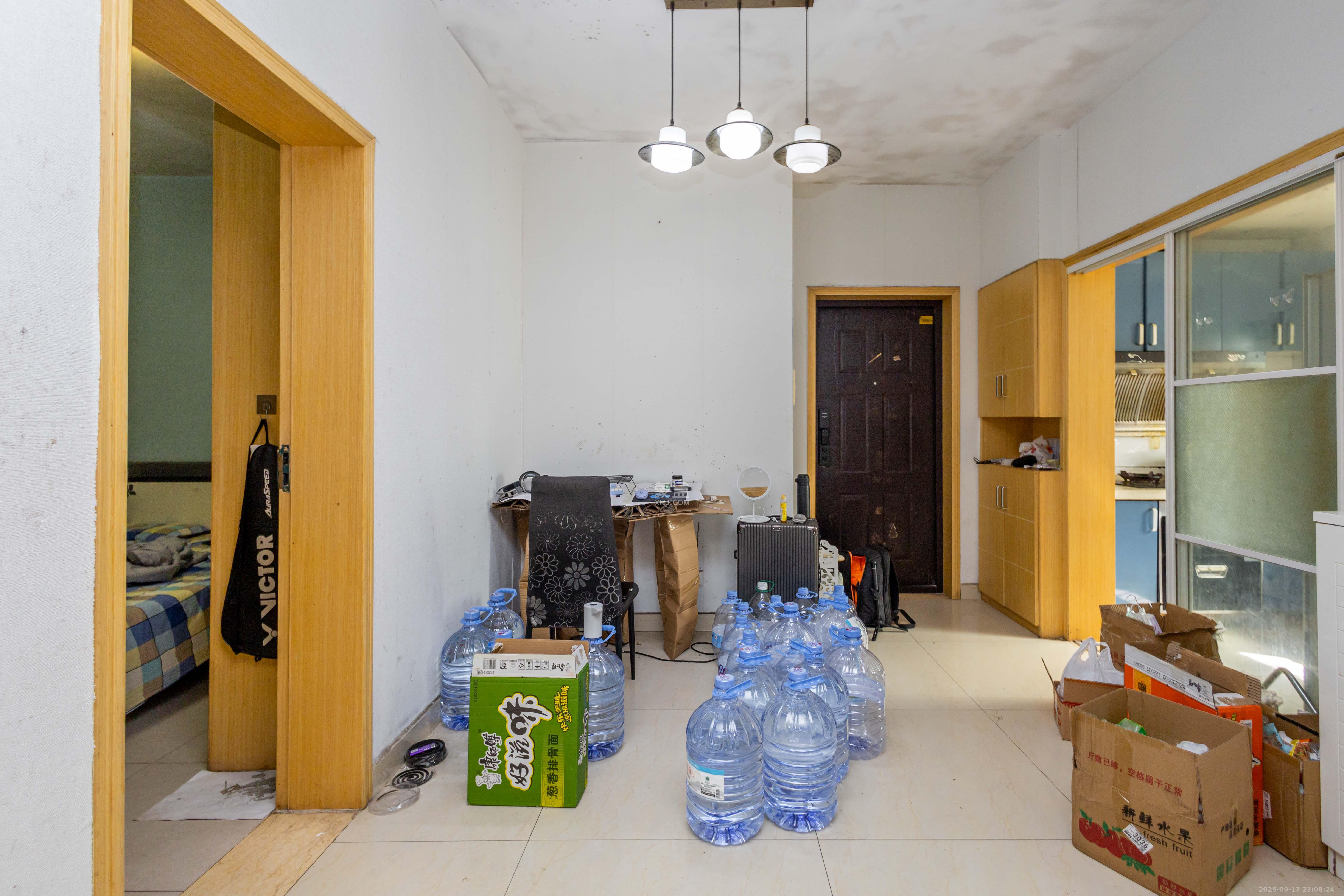 东业苹果社区  2室1厅1卫    36.0万客厅