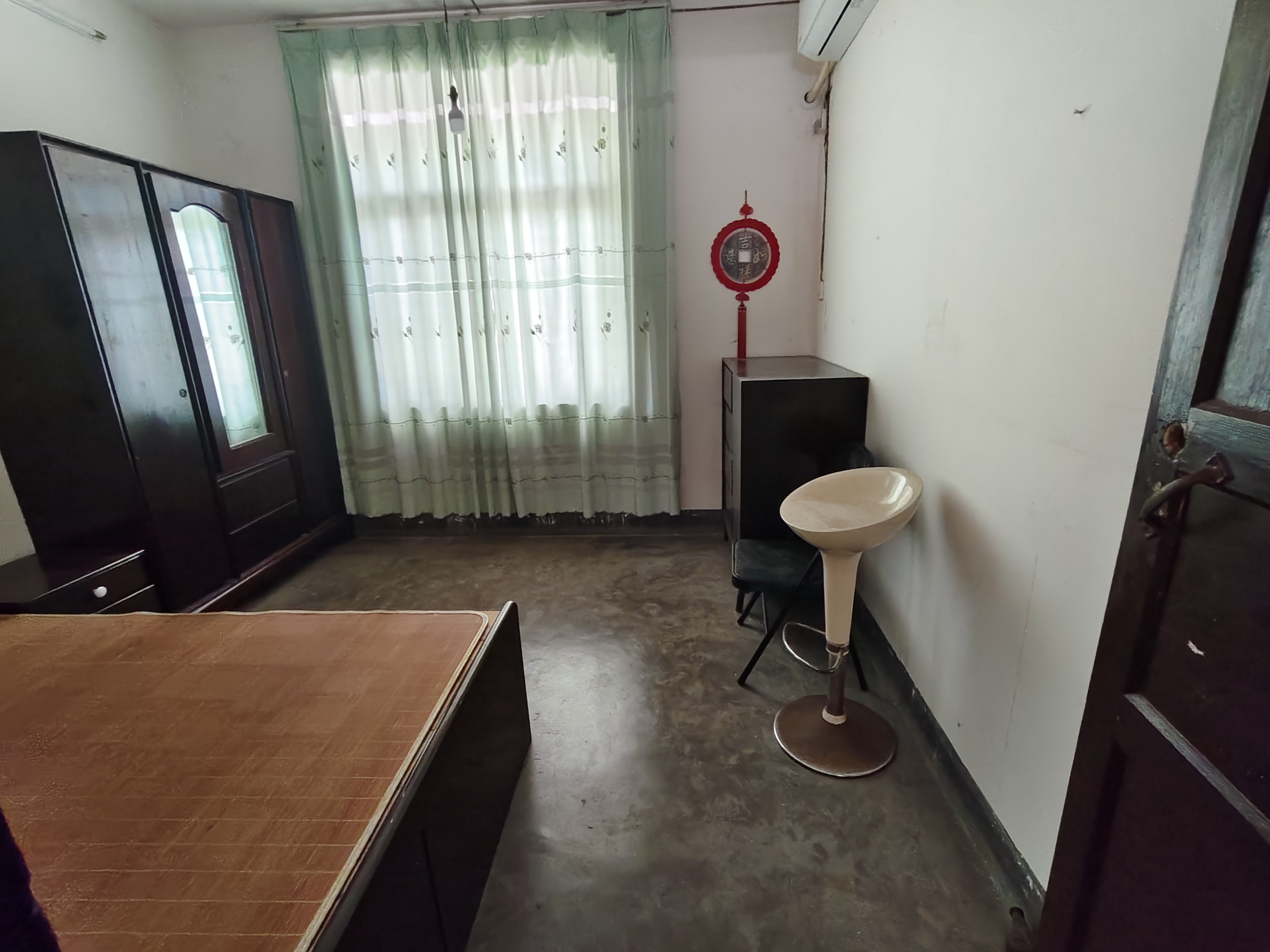 万泉小区  2室1厅1卫    1600.0元/月室内图