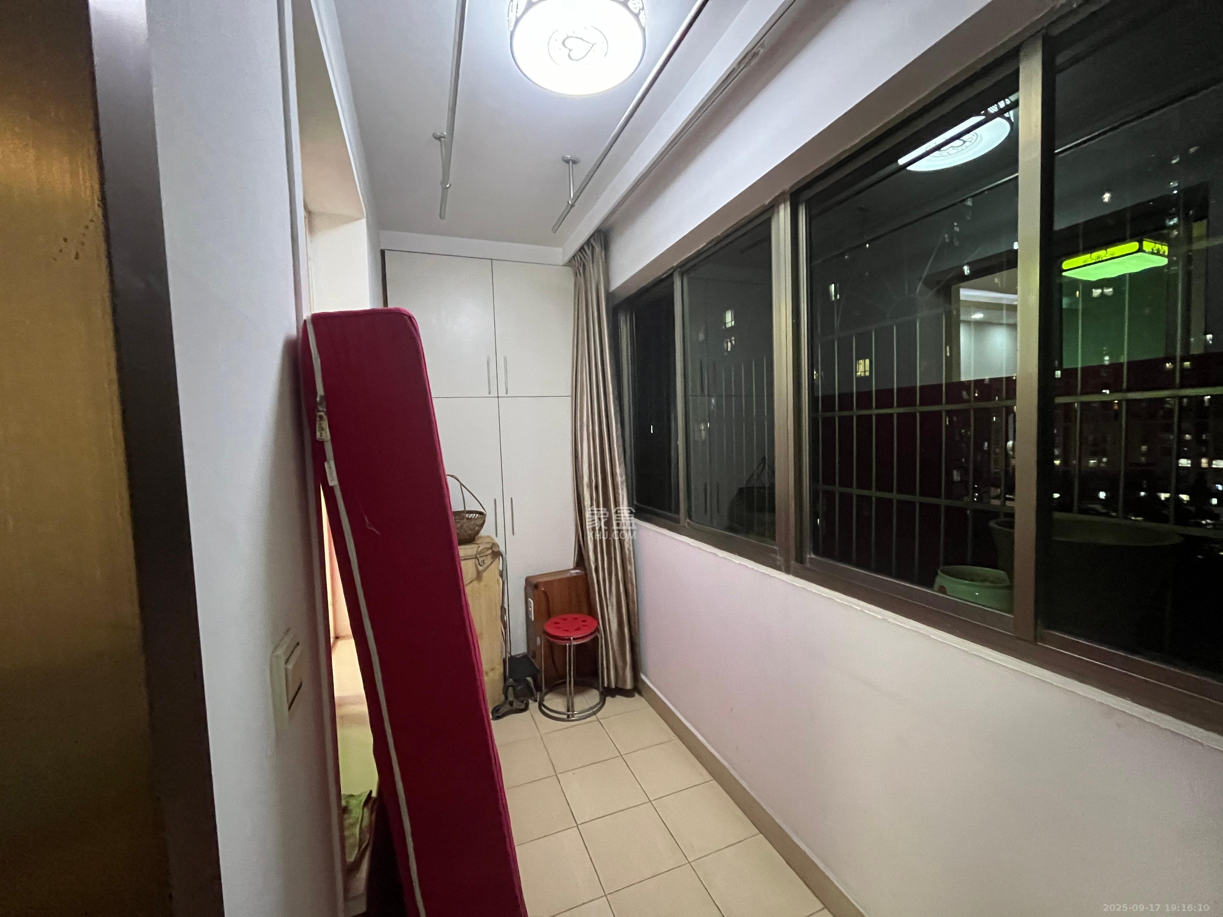 宏轩花苑 3室2厅2卫 3600.0元/月 宏轩花苑 3室2厅2卫 3600.0元/月室内图